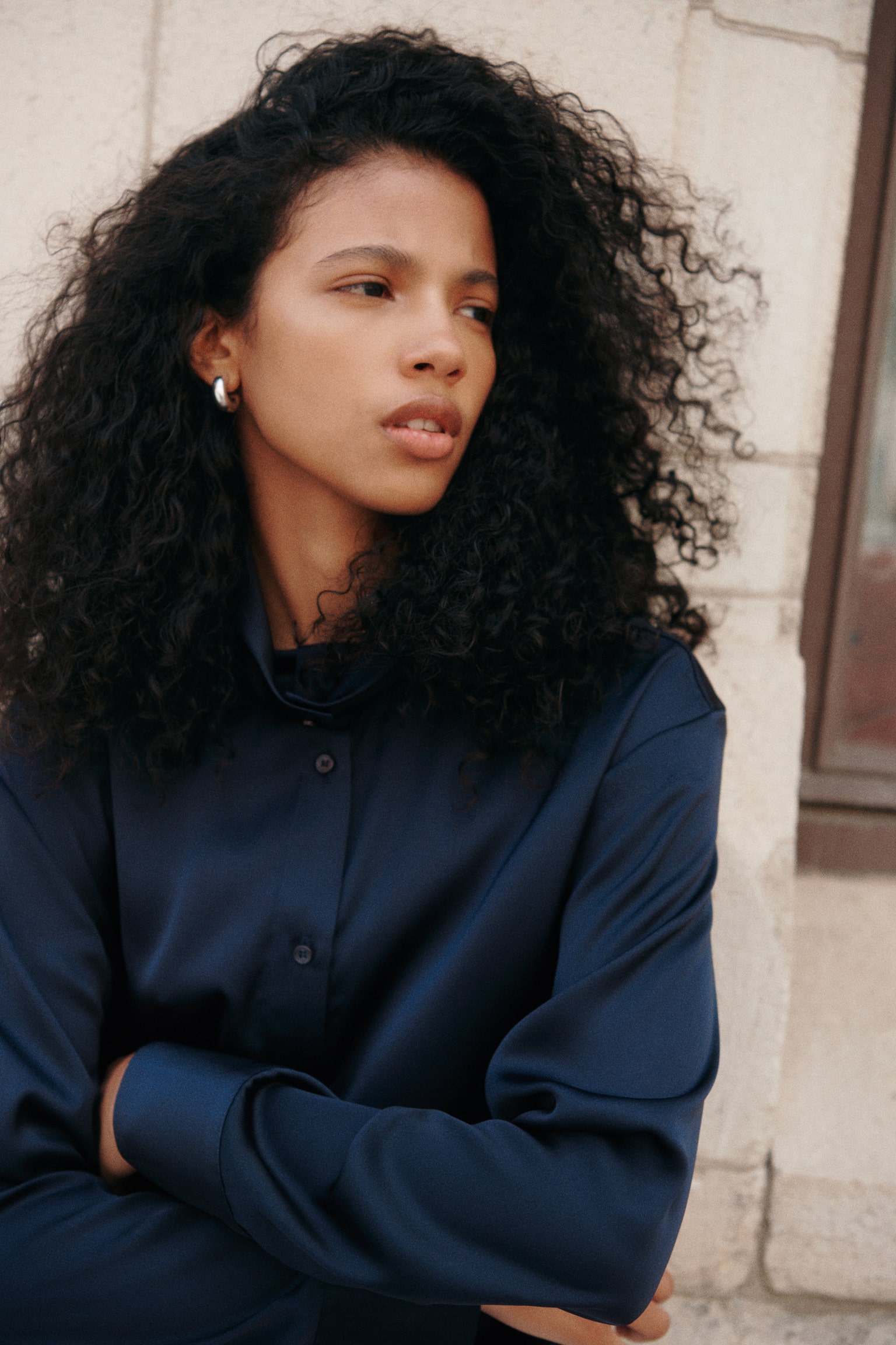 Женская рубашка H&M Satin, цвет: Тёмно-синий — фото 3