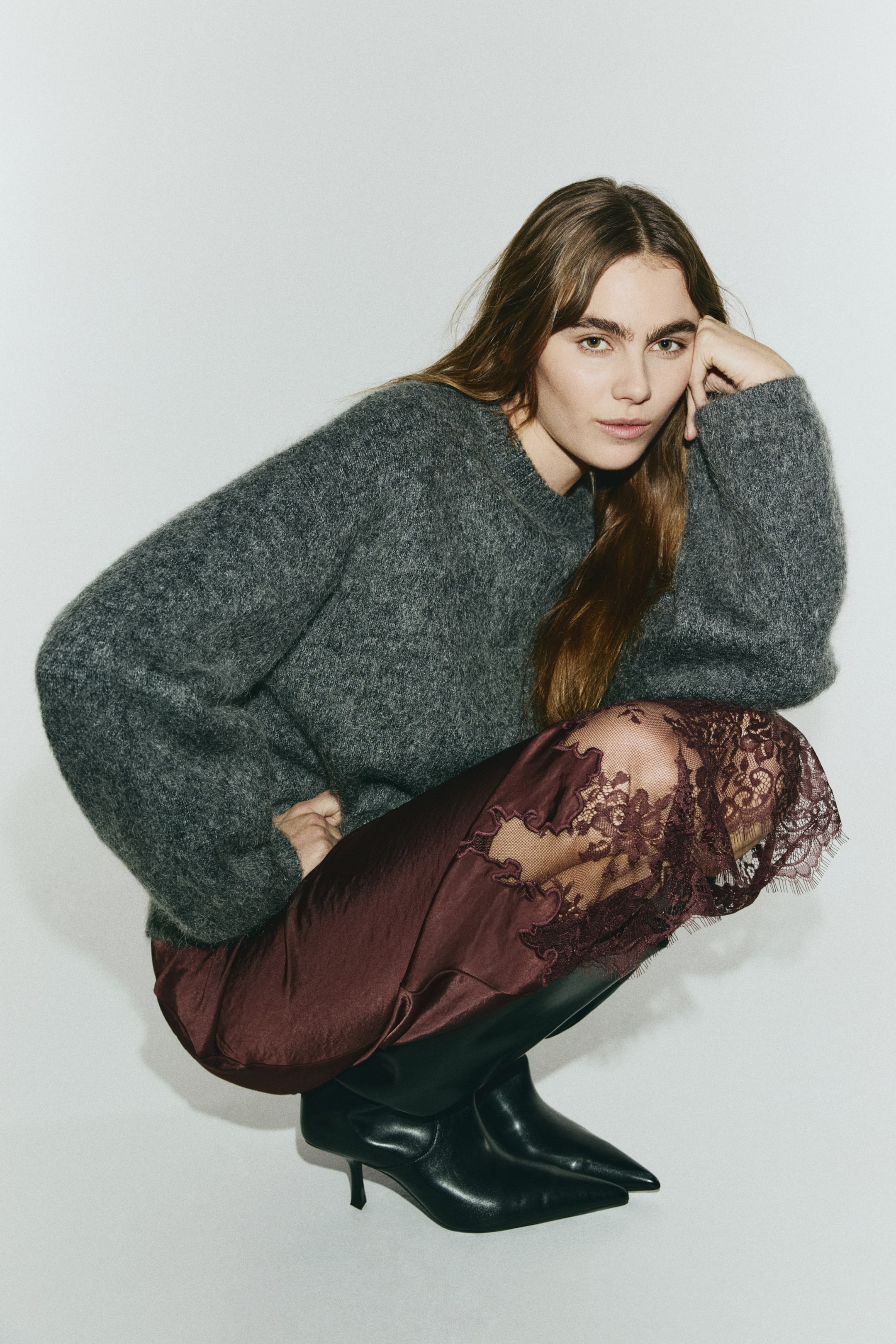 Prikaži veću sliku: Suknja od satena sa čipkastom bordurom - Burgundy - Ladies | H&M RS 2