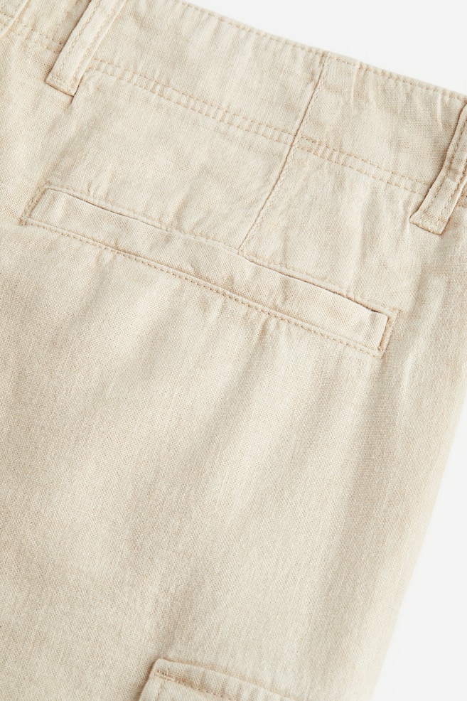 Regular Fit Linen-blend cargo shorts - Beige/Cream - 7
