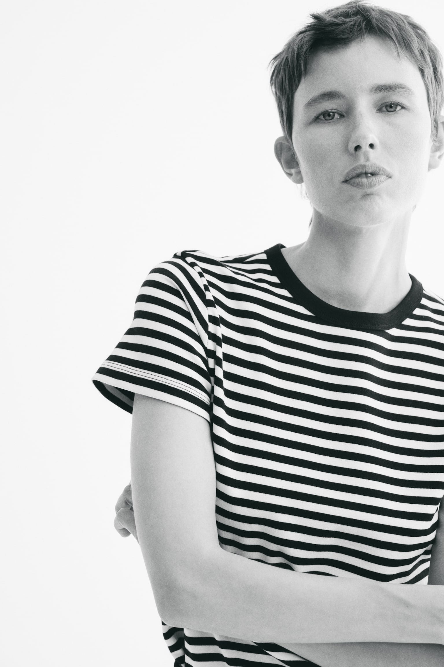 Fitted T-shirt - Black/White striped/White/Navy blue/Striped/Black/Dark mole/Light beige - 1