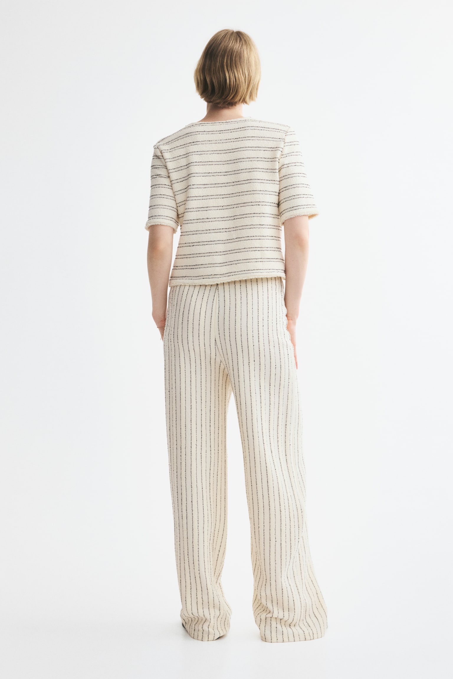 Женские брюки H&M Textured Pull-On, цвет: Кремовый / Чёрный полосатый — фото 5