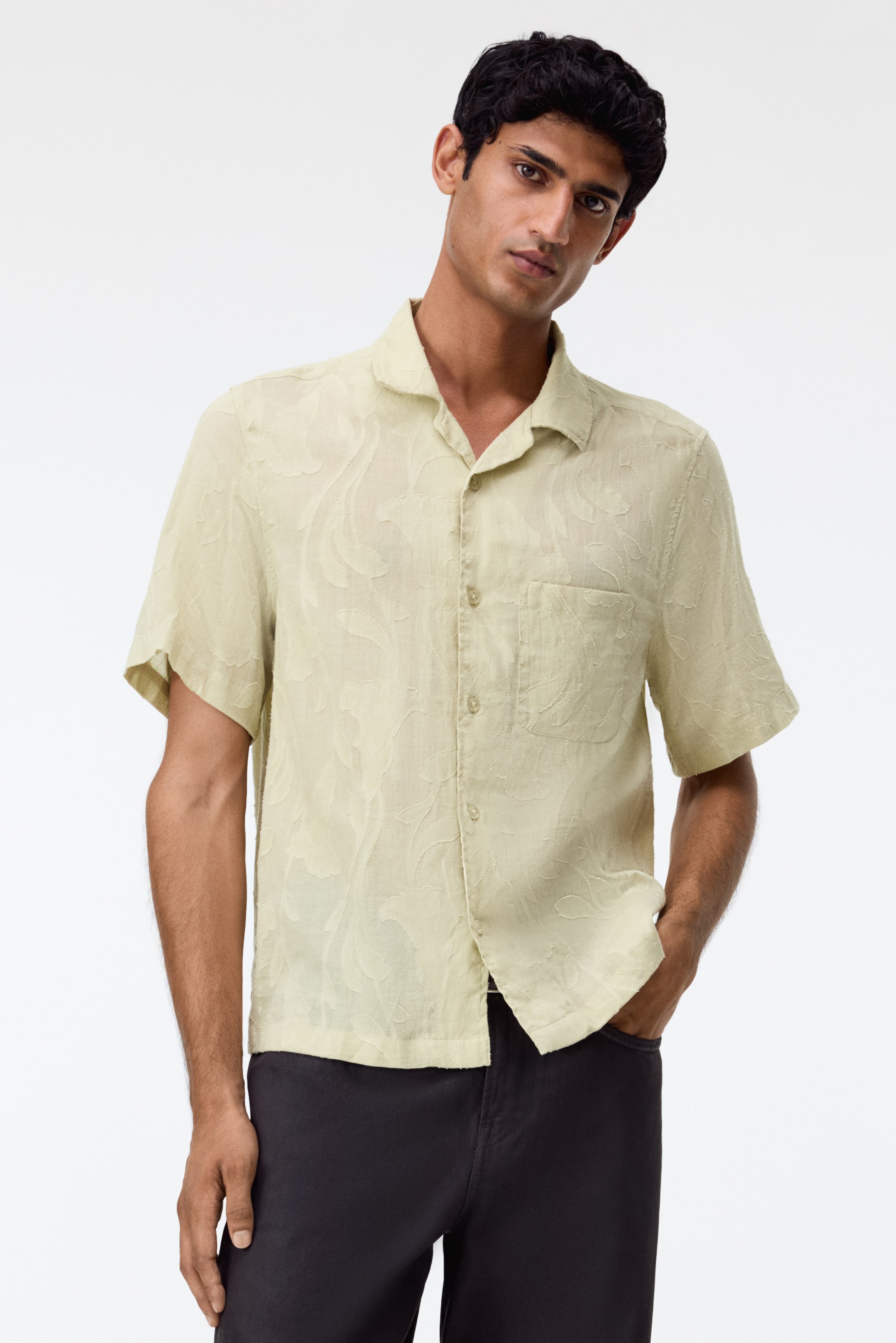 View larger image: Regular Fit Jacquard-weave resort shirt - Light pistachio green - Men | H&M IN 1