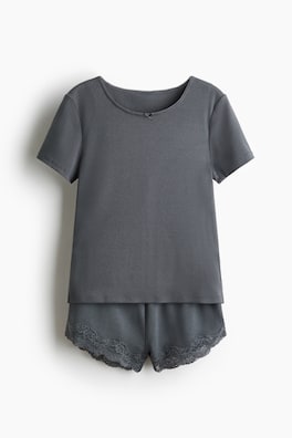 Pyjamas i bomullstrikå