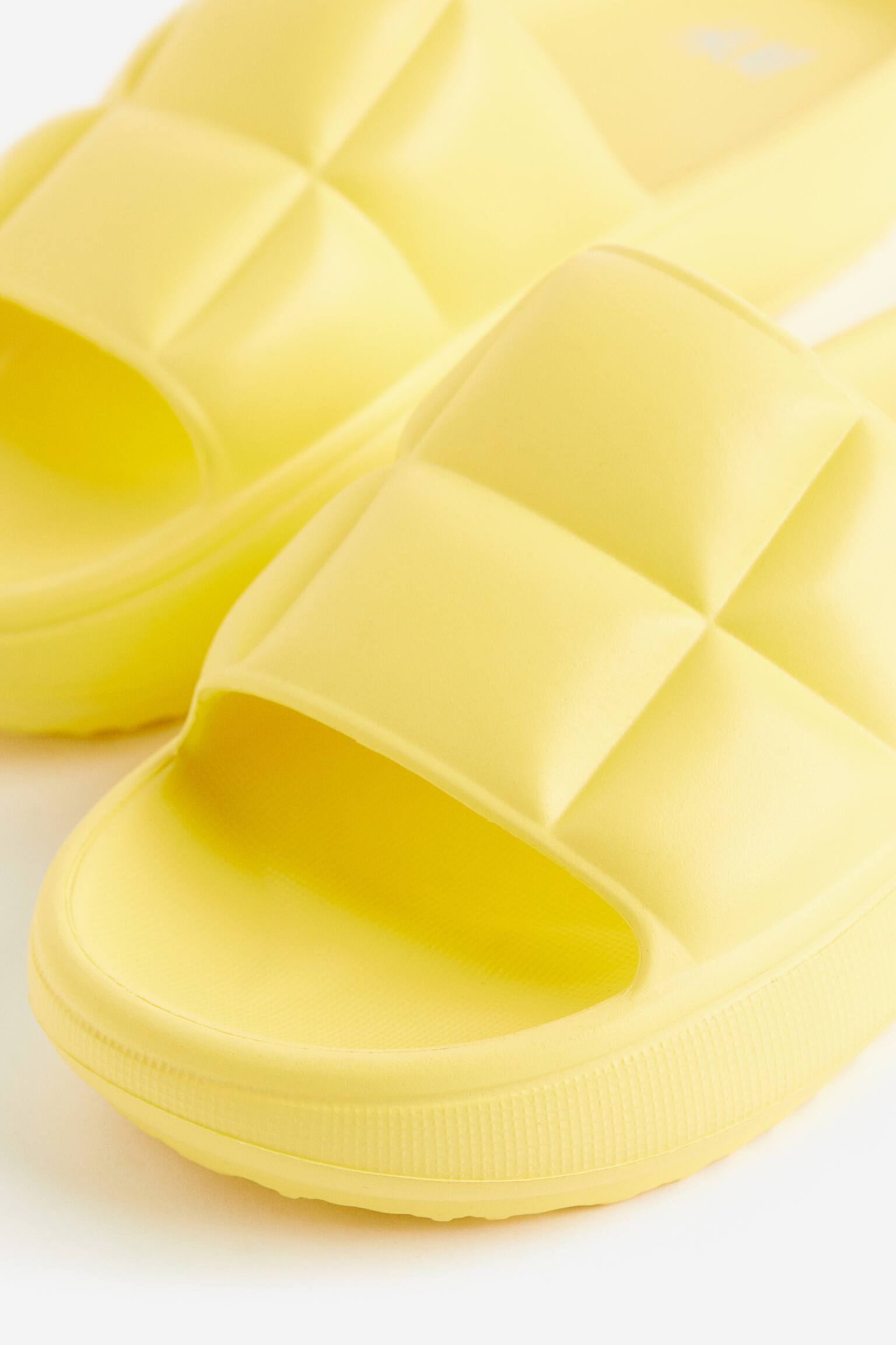 Quilted Slides - Yellow/Cream/Light purple - 3