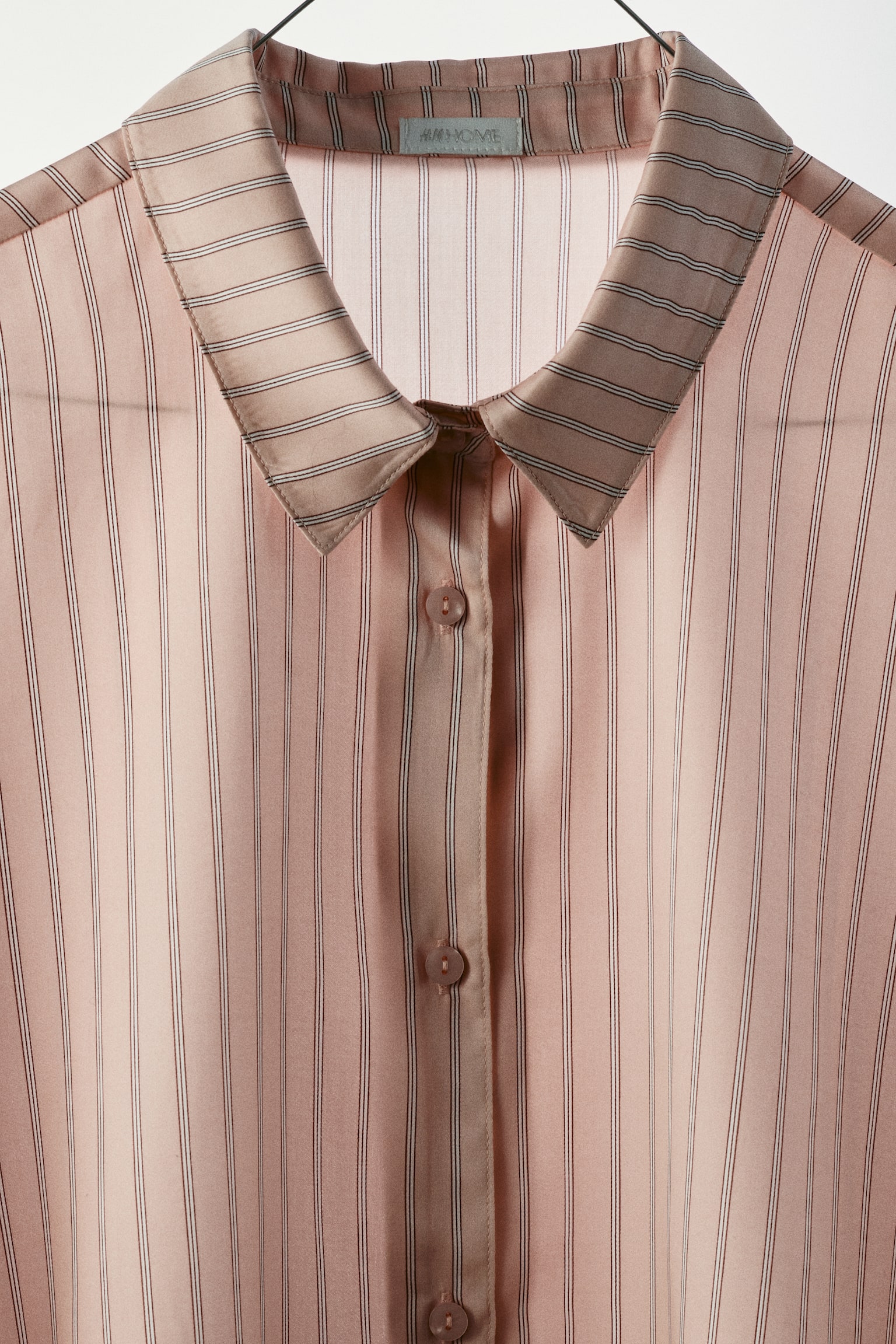 Çizgili Lyocell Saten Pijama Takımı - Toz pembe/Çizgili/Açık bej/Siyah çizgili - 1