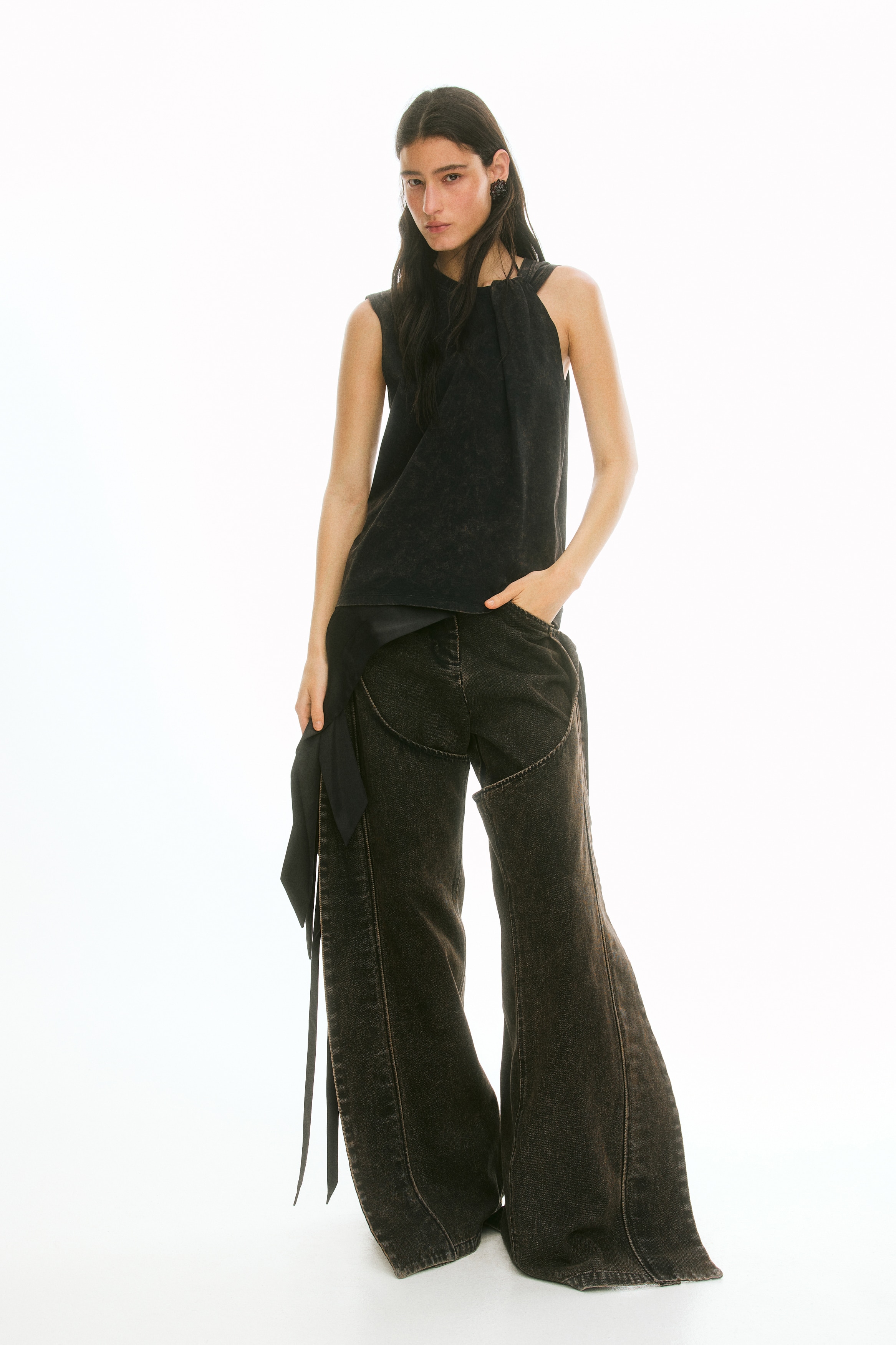 H & M - ツイストディテールタンクトップ - ブラック