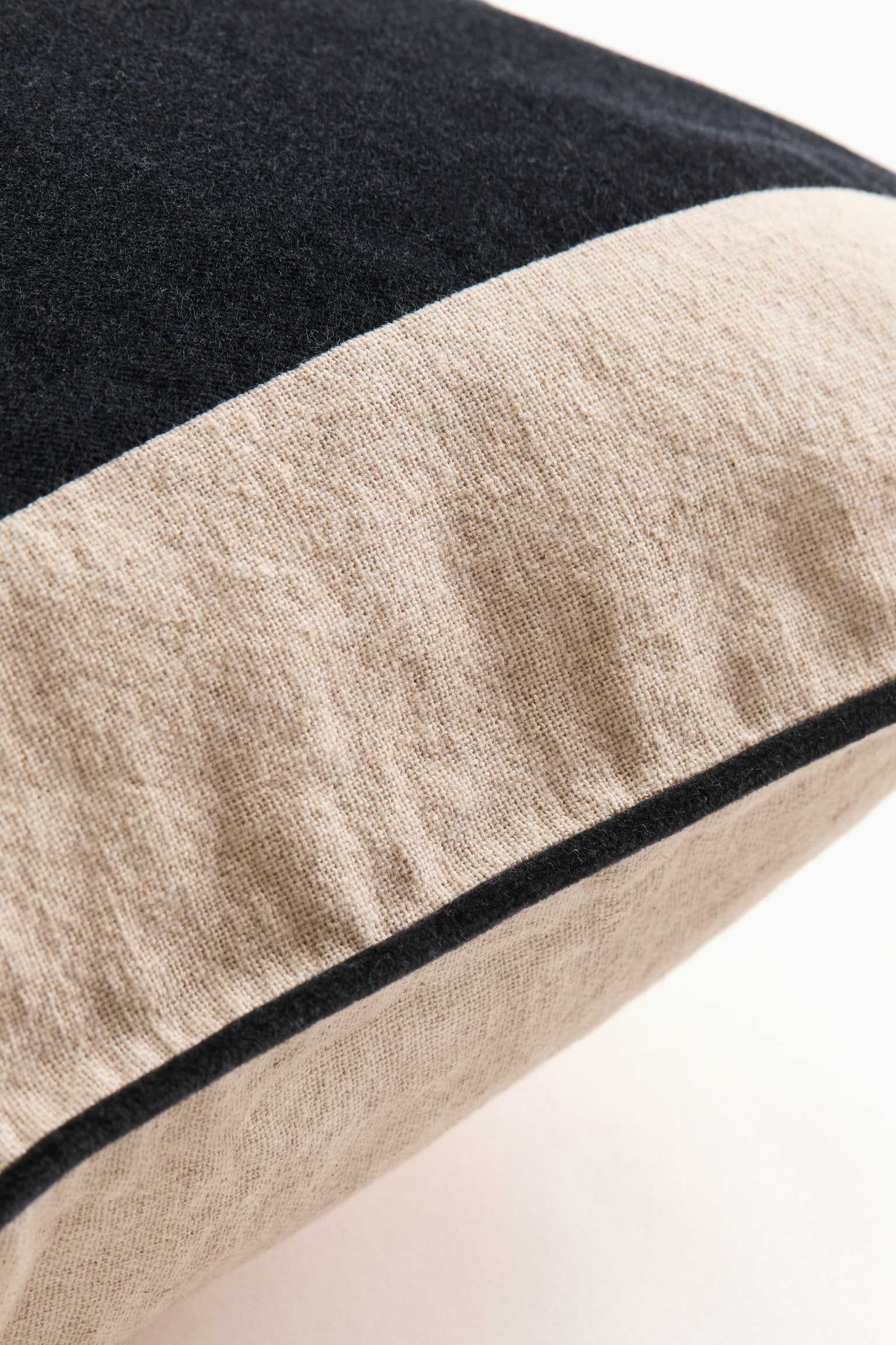 Декоративна калъфка от ленена смес - Светлобежов/Черен, райета/Светлозелен/Бежов, райета/Светлобежов/Кафяв, райета/Жълт/Бежов, райета/Светлорозов/Бежов, райета - 3