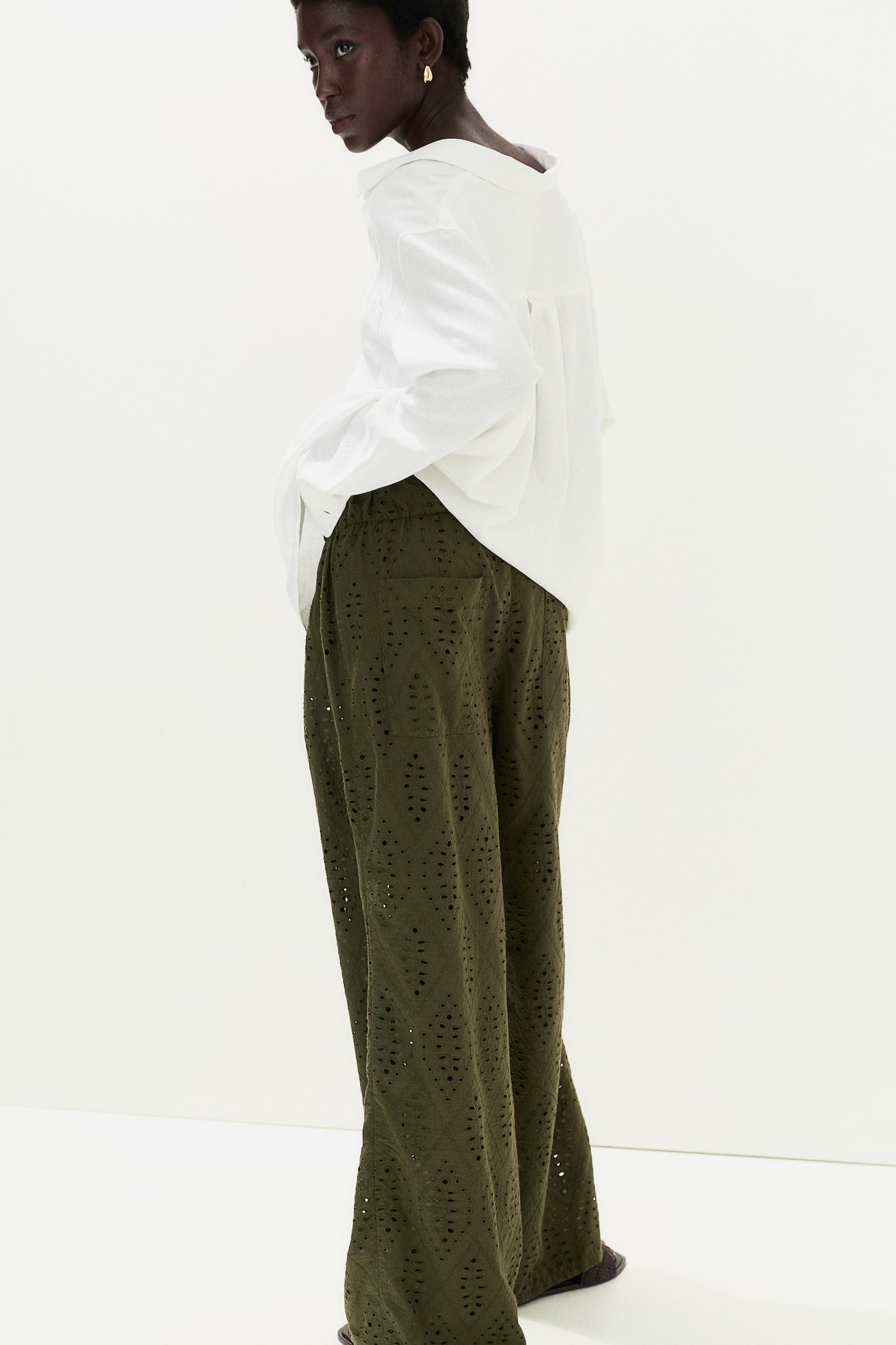 Broderie Anglaise Pants - Dark khaki green - 5