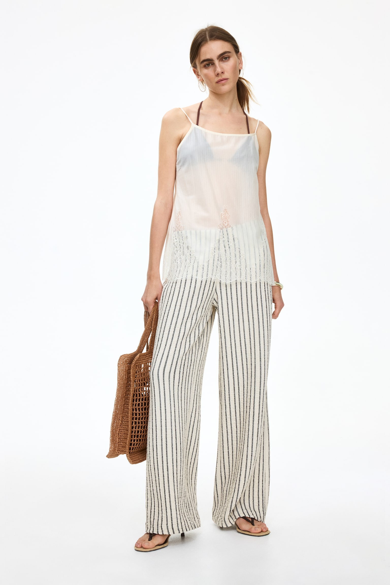 Wide crinkled trousers - 4