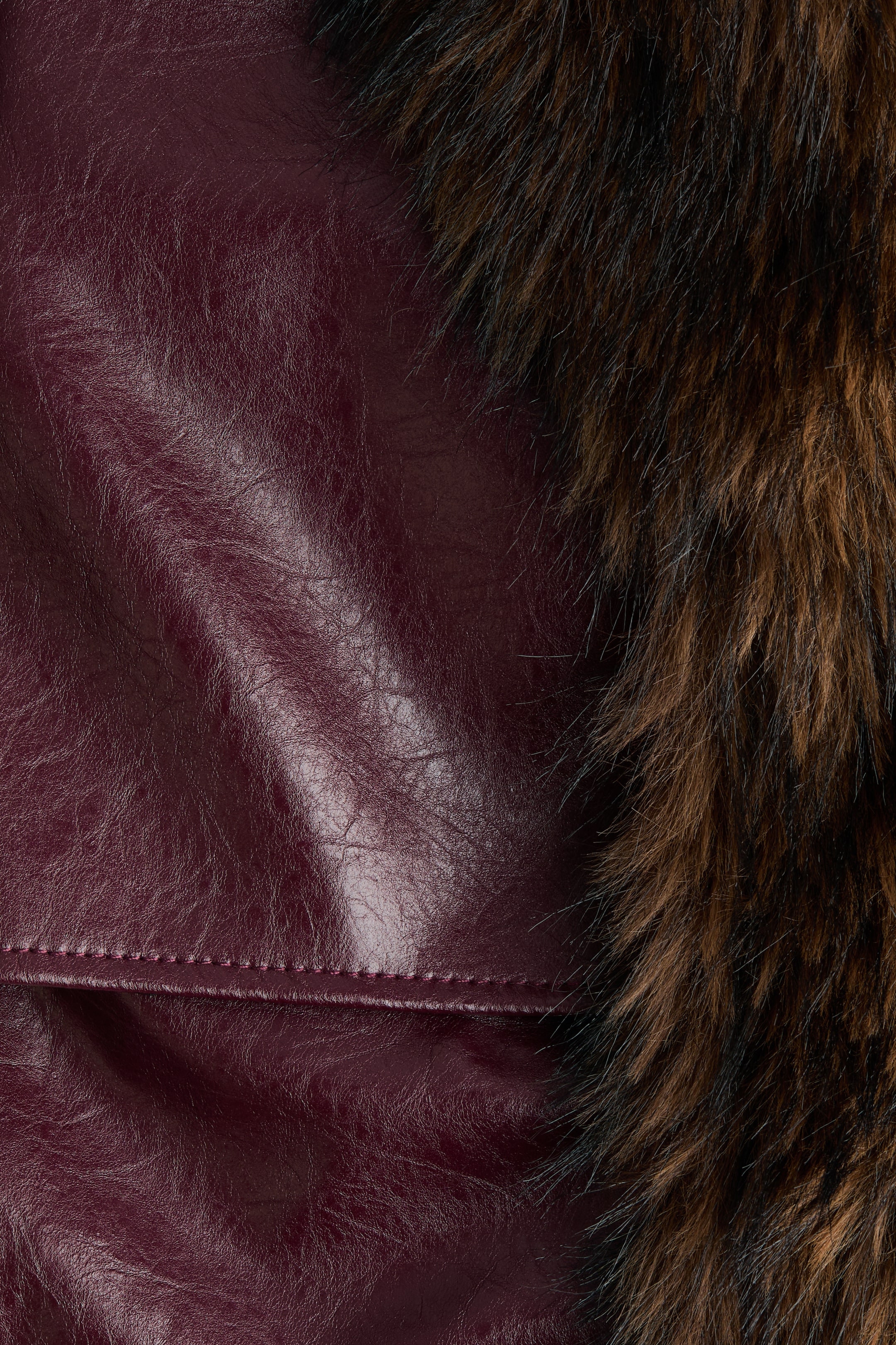 Nagyobb kép megtekintése: Rövid bevont dzseki - Burgundivörös/barna - NŐI | H&M HU 6