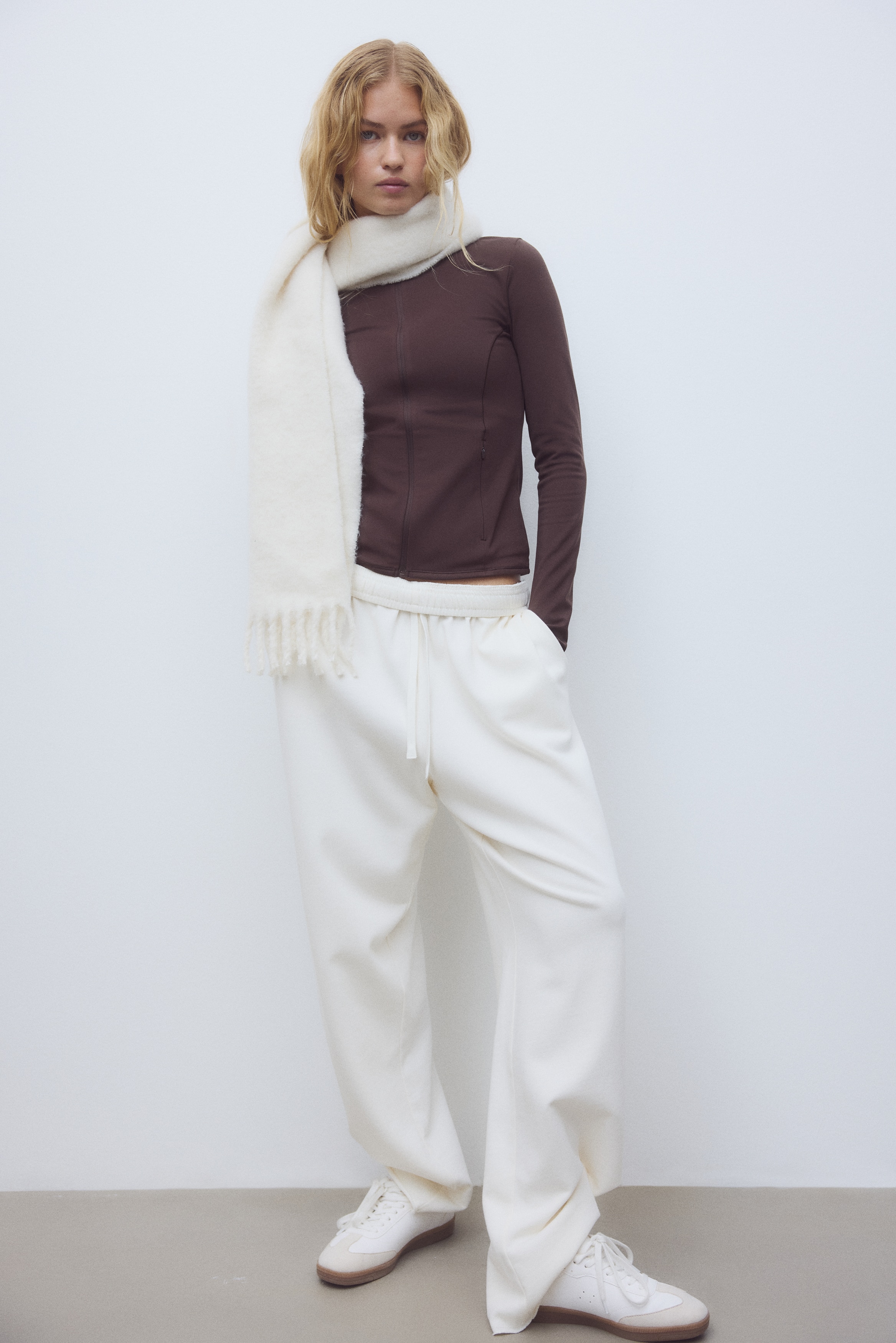 H & M - フリーススポーツジャケット SoftMove™ - ブラウン H & M - フリーススポーツジャケット SoftMove™ - ブラウン