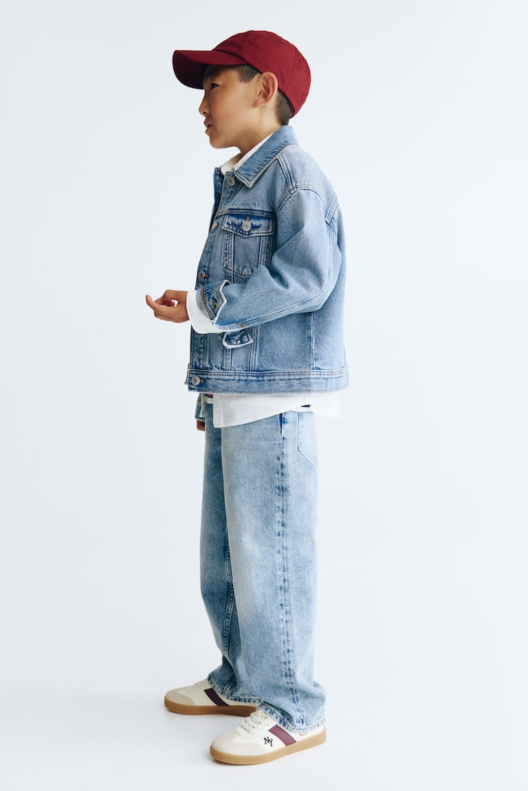 Loose Fit Jeans