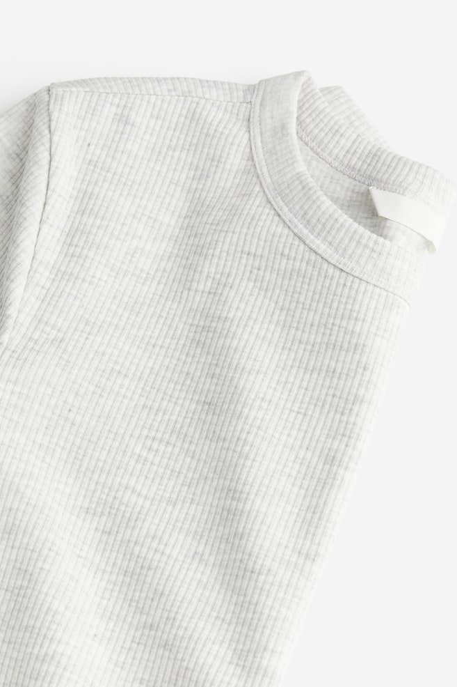 Ribbet T-shirt - Lysegråmeleret/Hvid/Sort/Mørk beige - 2