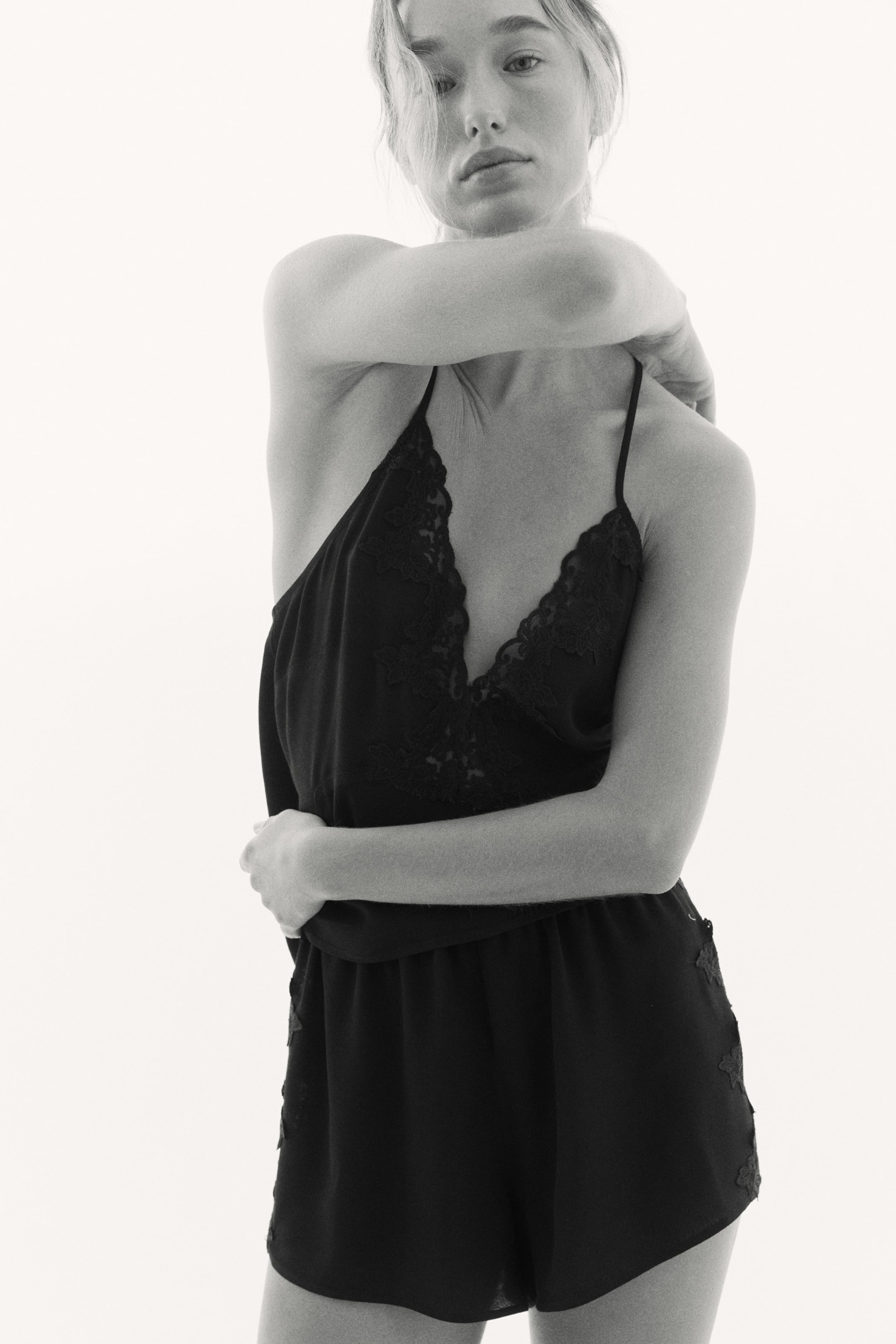 Pyjama en viscose avec dentelle