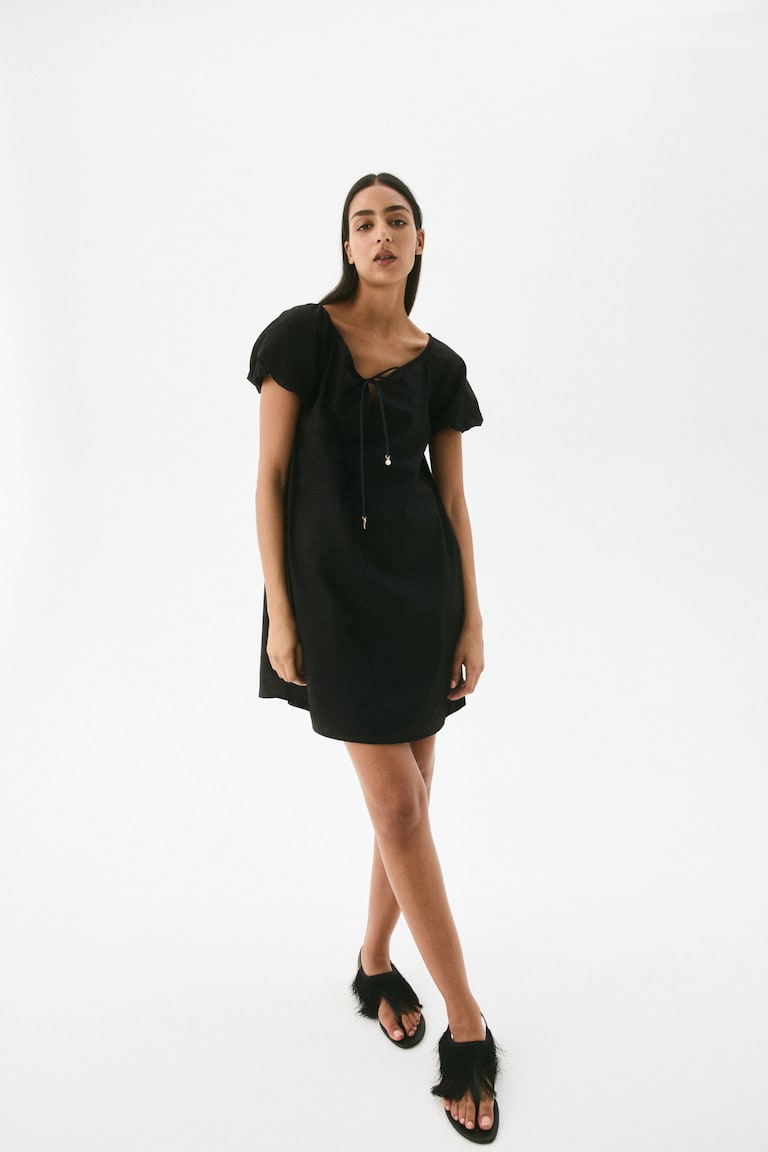 Drawstring-Neck Dress Black Ladies H&M US