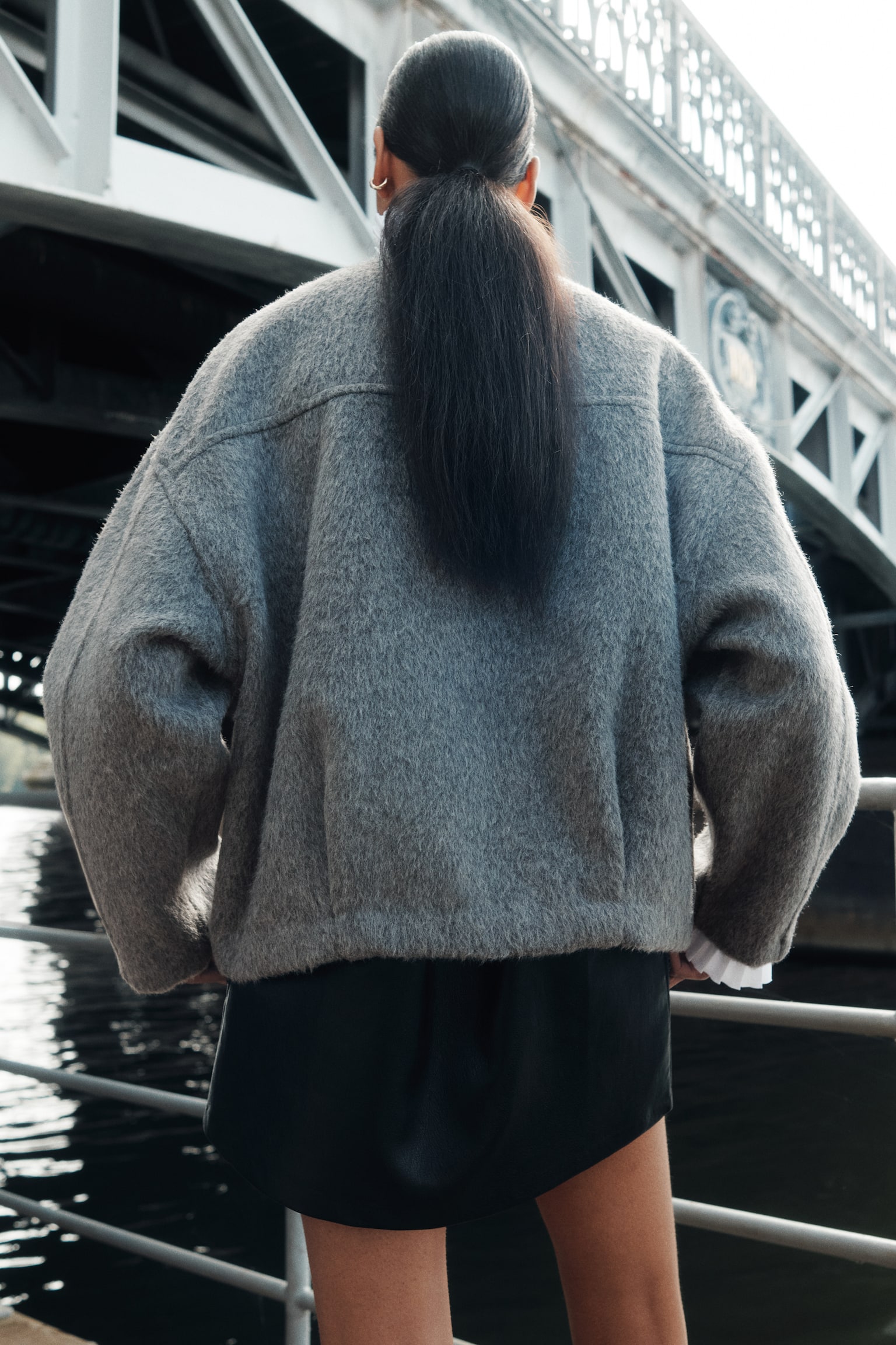 Женская куртка H&M Brushed Jacket with Scarf, цвет: Серый — фото 5