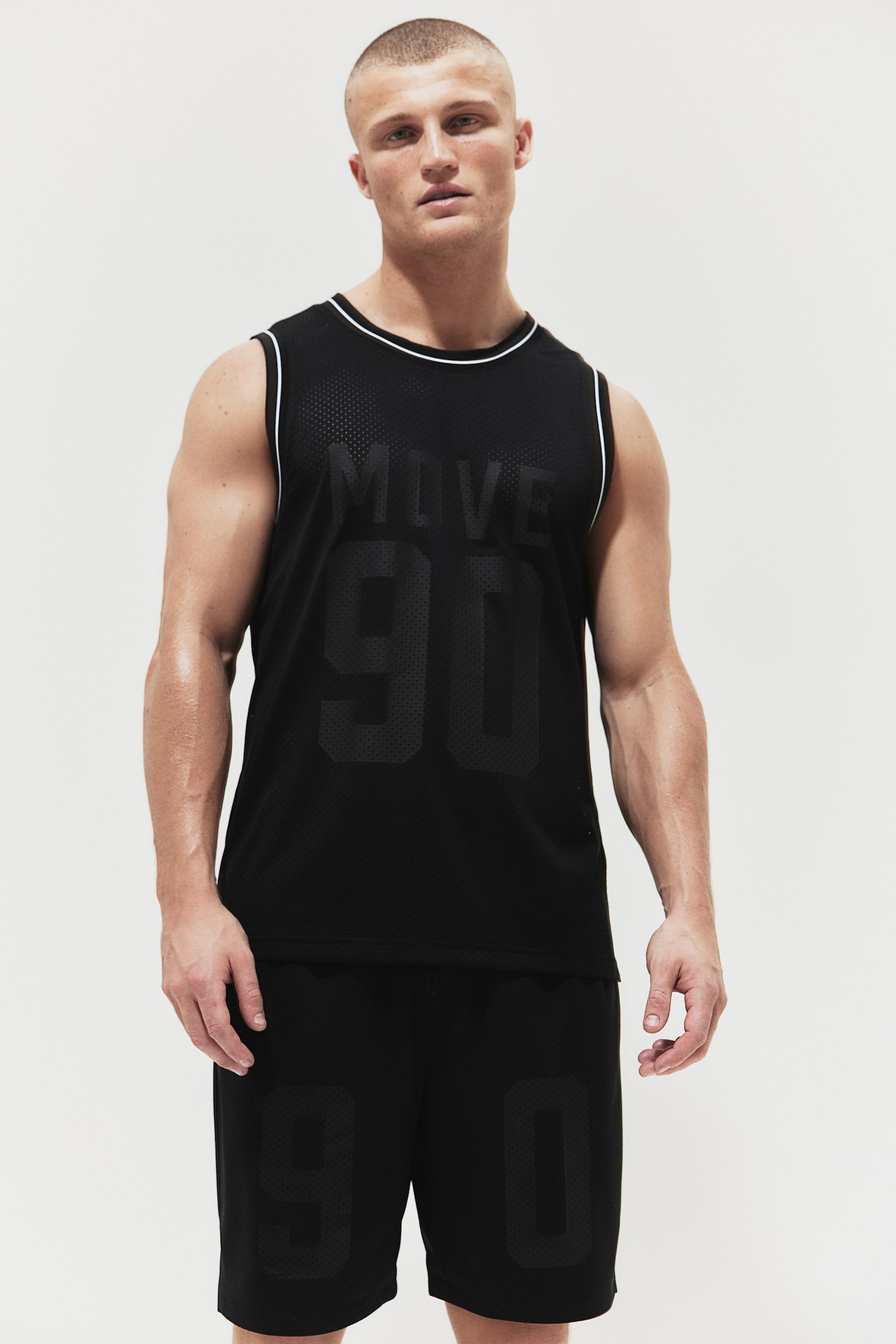 Loose Fit Basketball Tank In DryMove™ - Black/Move 90 - 1