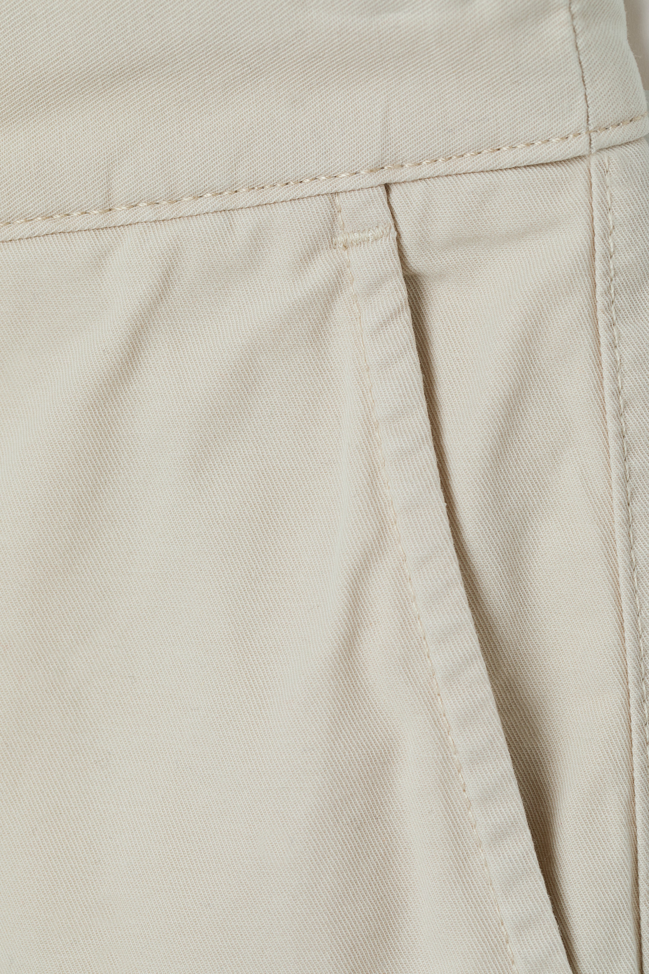 View larger image: Chino shorts - Light beige - Men | H&M 2