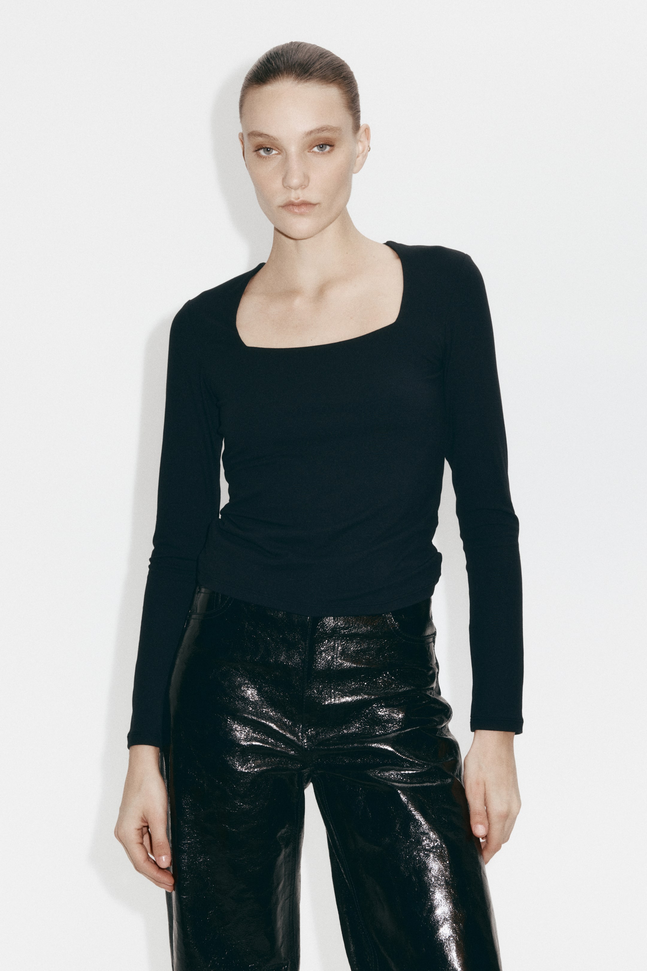 View larger image: Long-sleeved jersey top - Black - Ladies | H&M MY 3