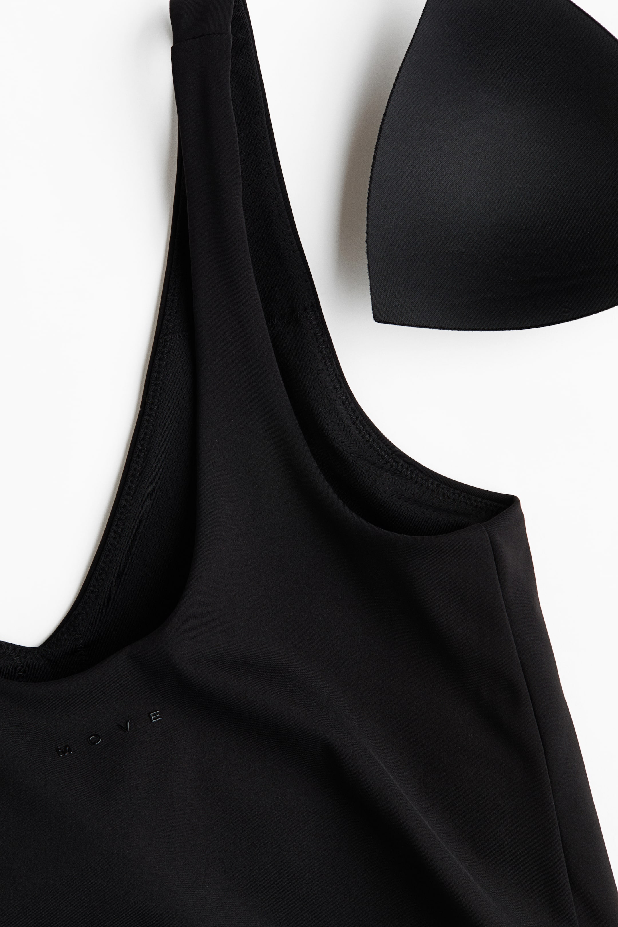 Shelf-Bra Sports Top with SculptMove™