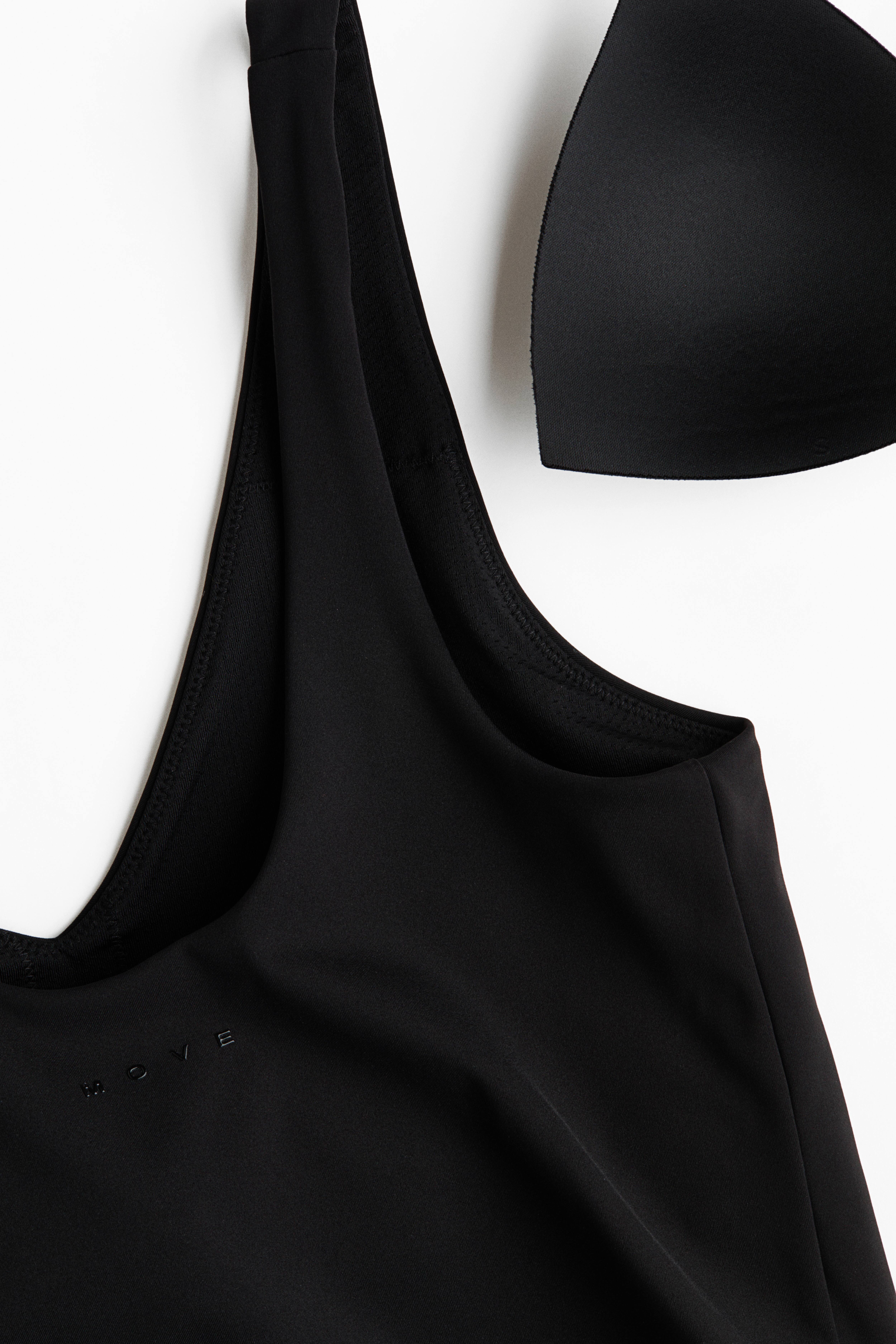 Shelf-Bra Sports Top with SculptMove™