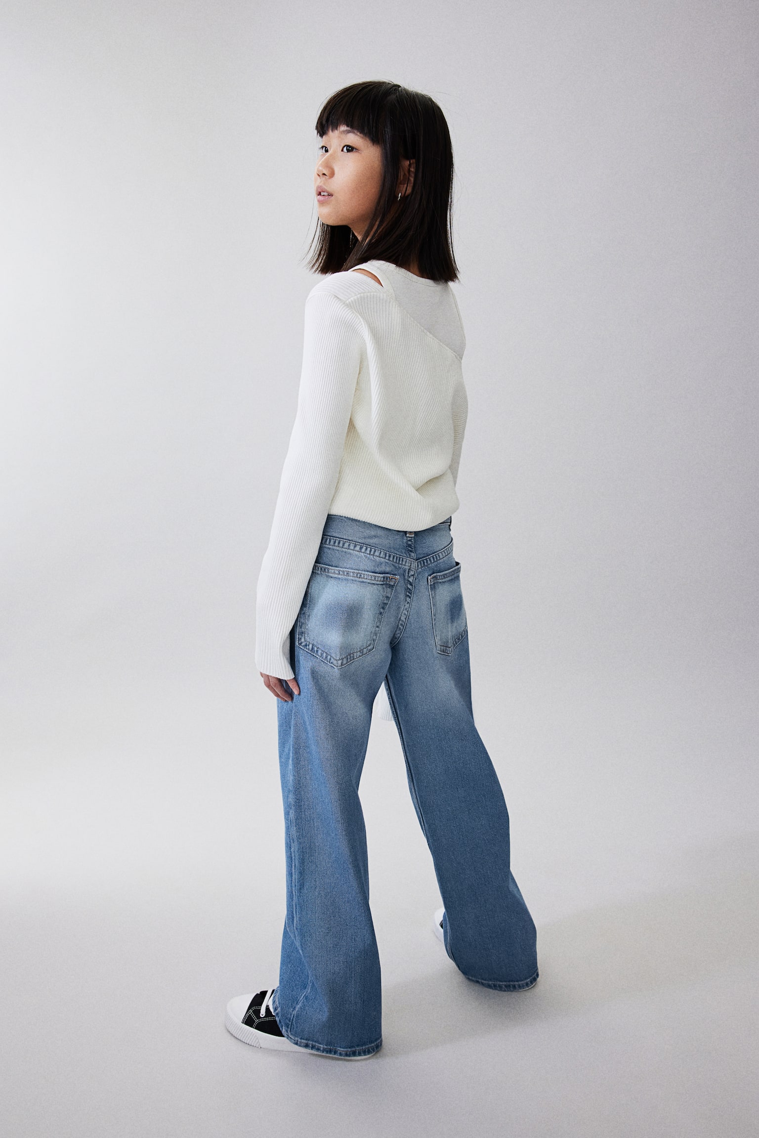 Loose Fit Wide Leg Low Jeans - Denim blue/Light denim blue/White - 3