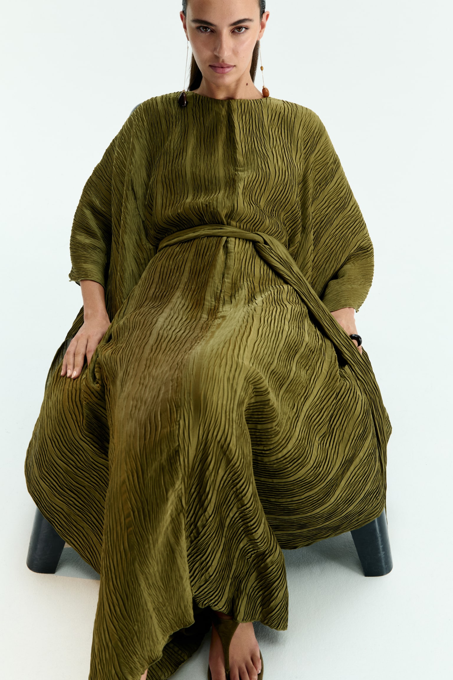 Crinkled tie-belt kaftan dress - Dark khaki green/Light beige - 4