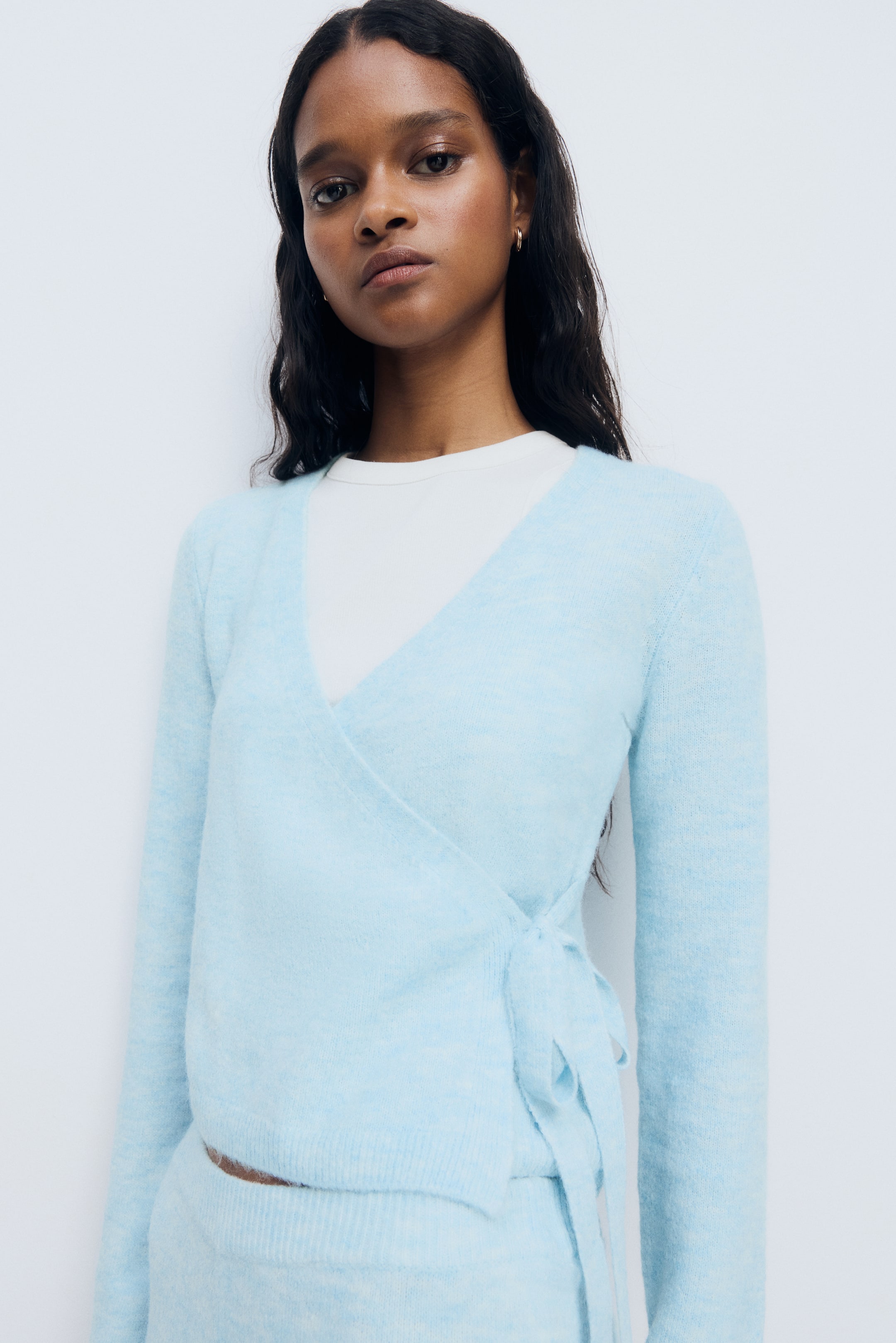 Büyük resmi görüntüle: Anvelop Hırka - Açık mavi kırçıllı - KADIN | H&M TR 3