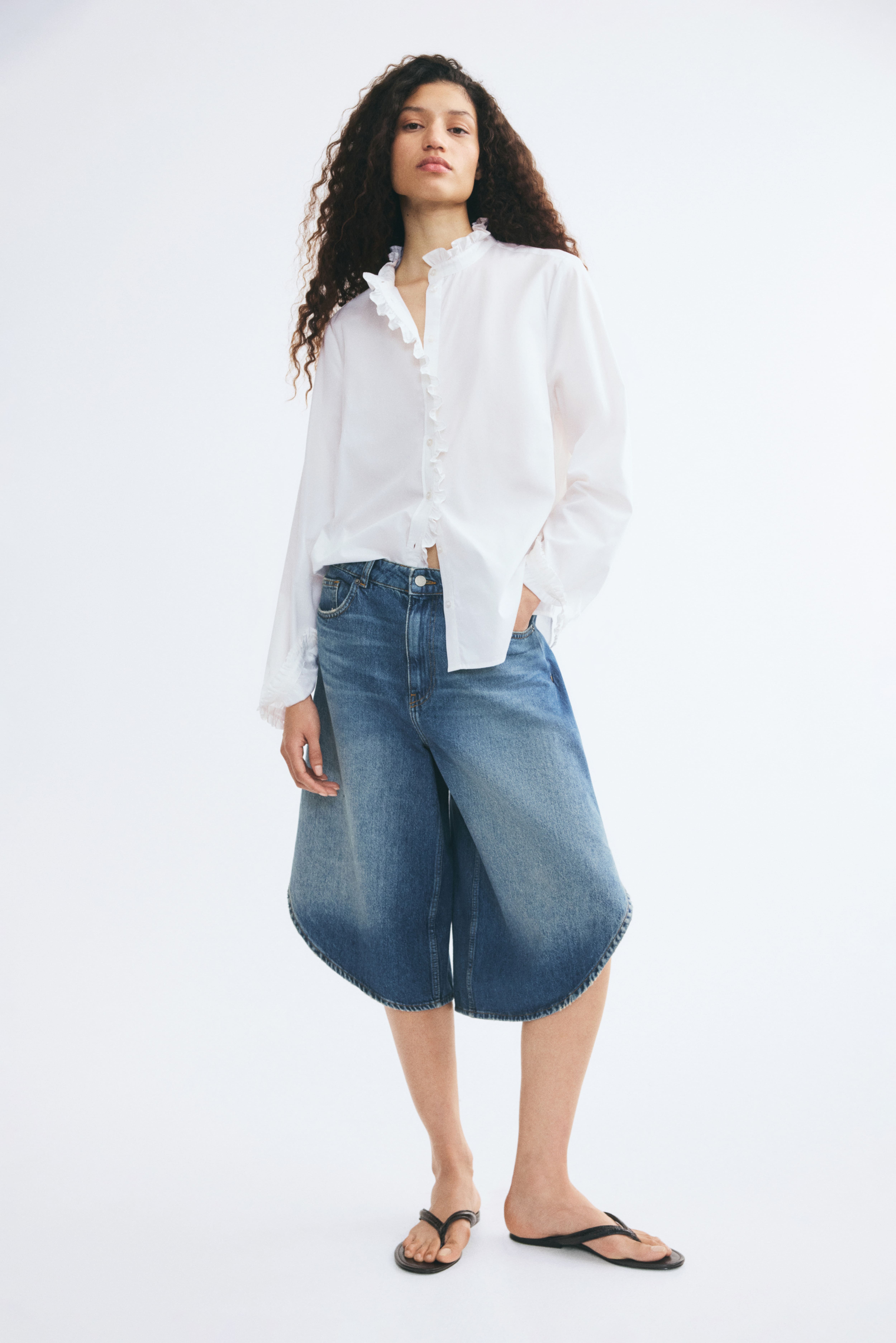 Blouse volantée à boutons