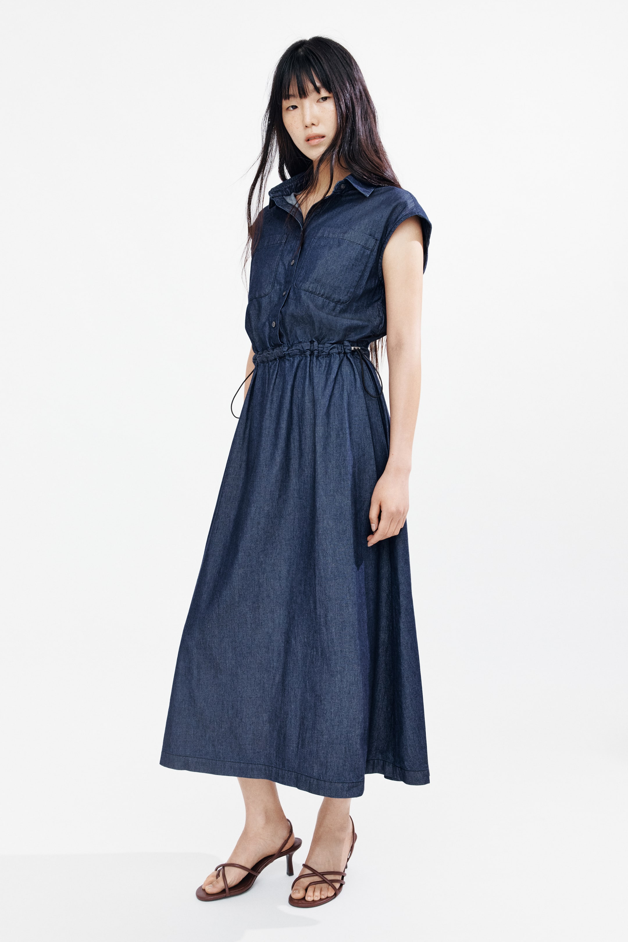 拡大画像を表示: ドローストリングディテール デニムワンピース - ダークデニムブルー - レディース | H&M JP 1