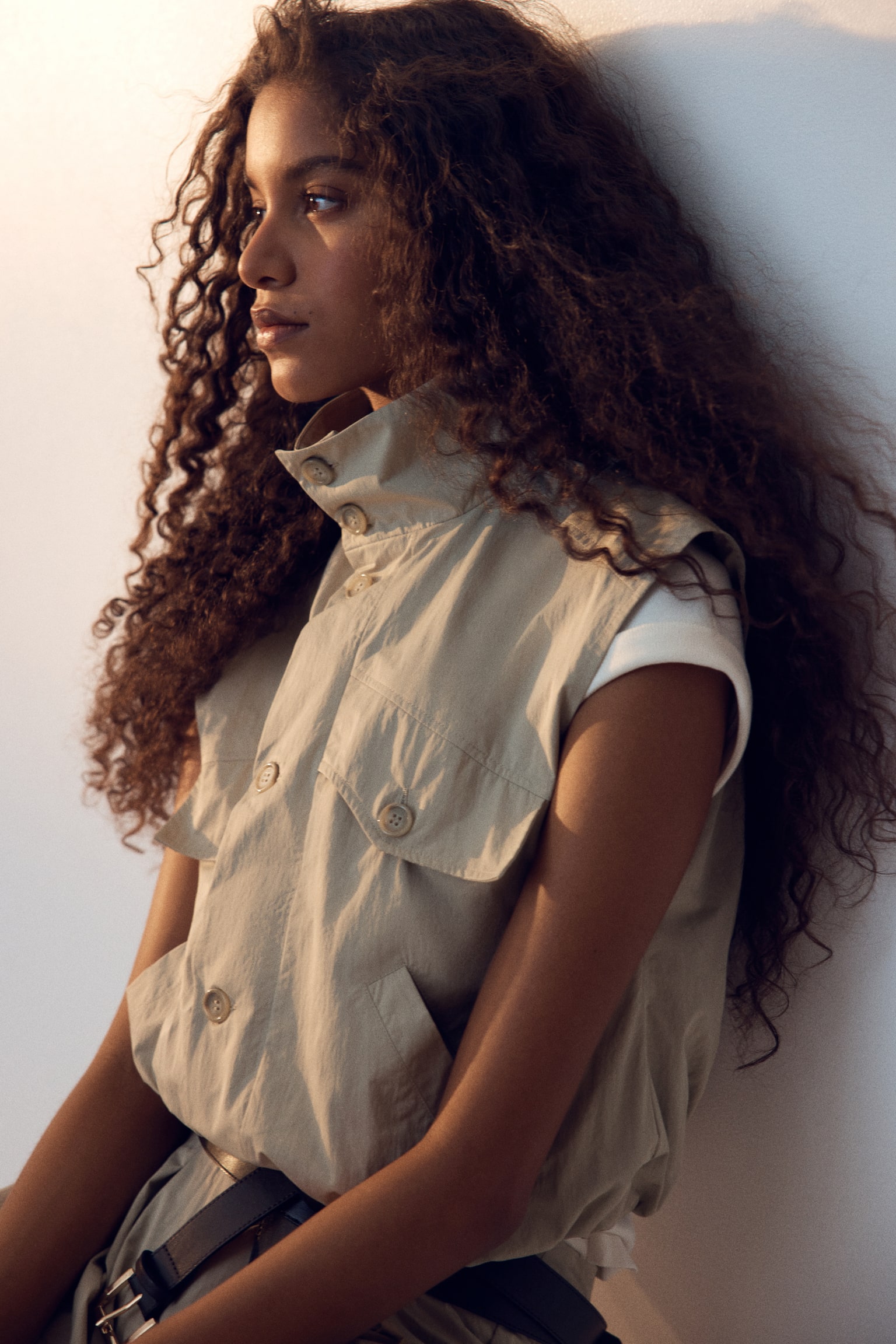 Sleeveless utility shirt - Beige - 1
