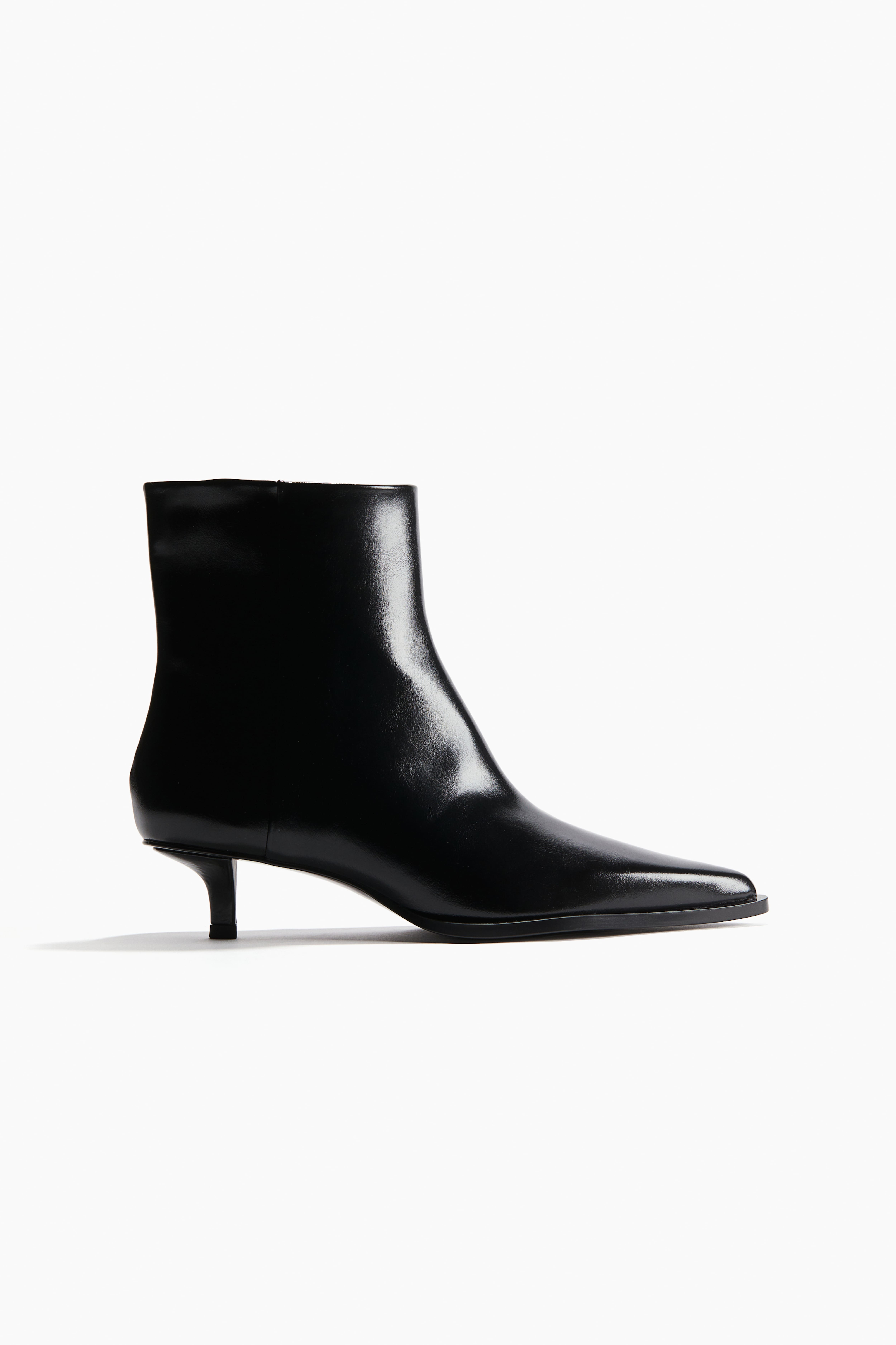 Pointed ankle boots Black Ladies H M GB