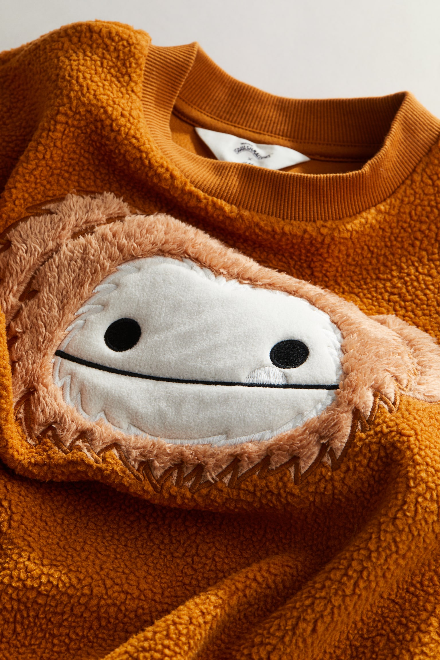 Oversized Teddy Sweater - Brown/Squishmallows - 2