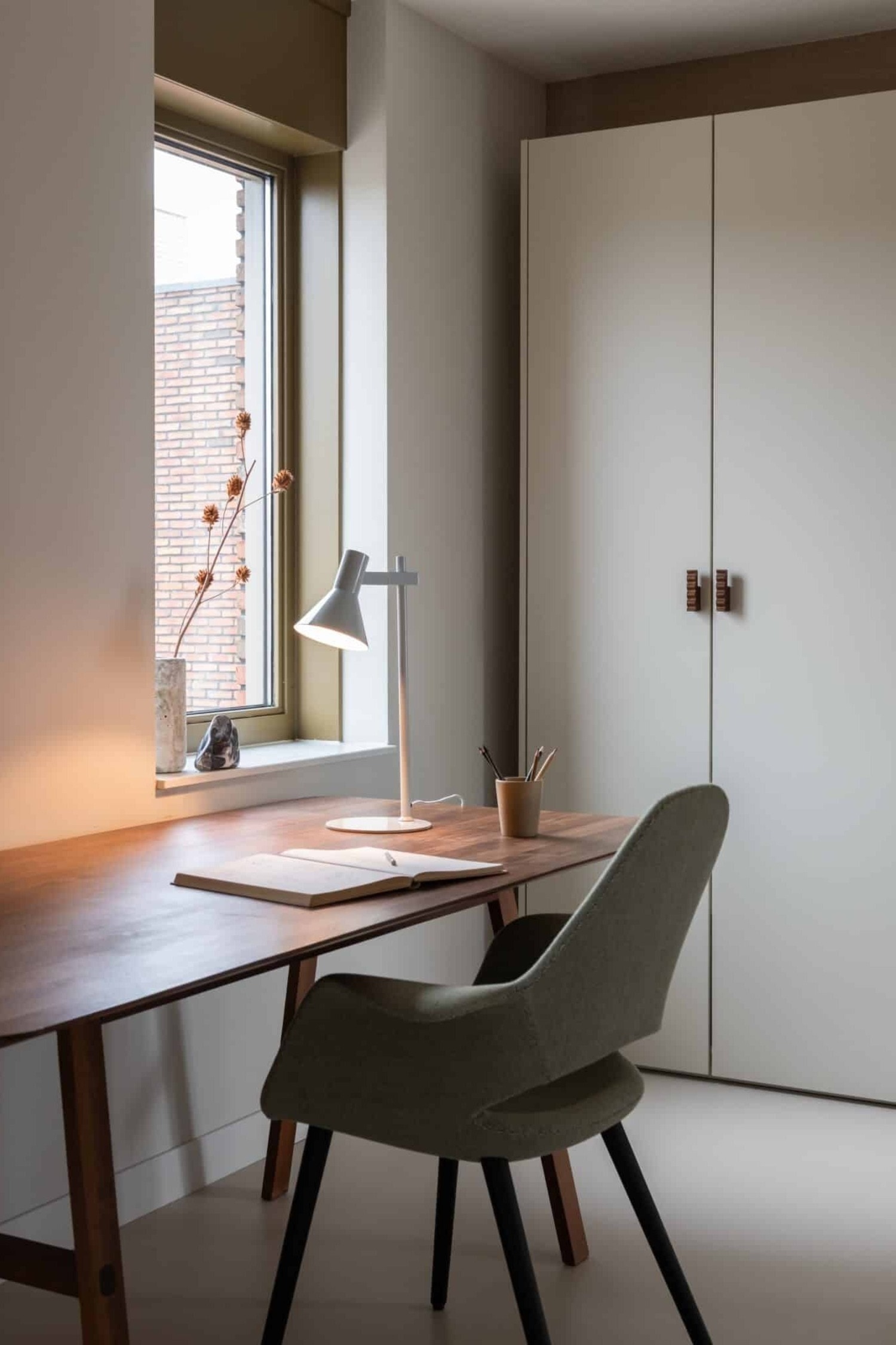 Stavanger Bordlampe - Lysegrå/Beige