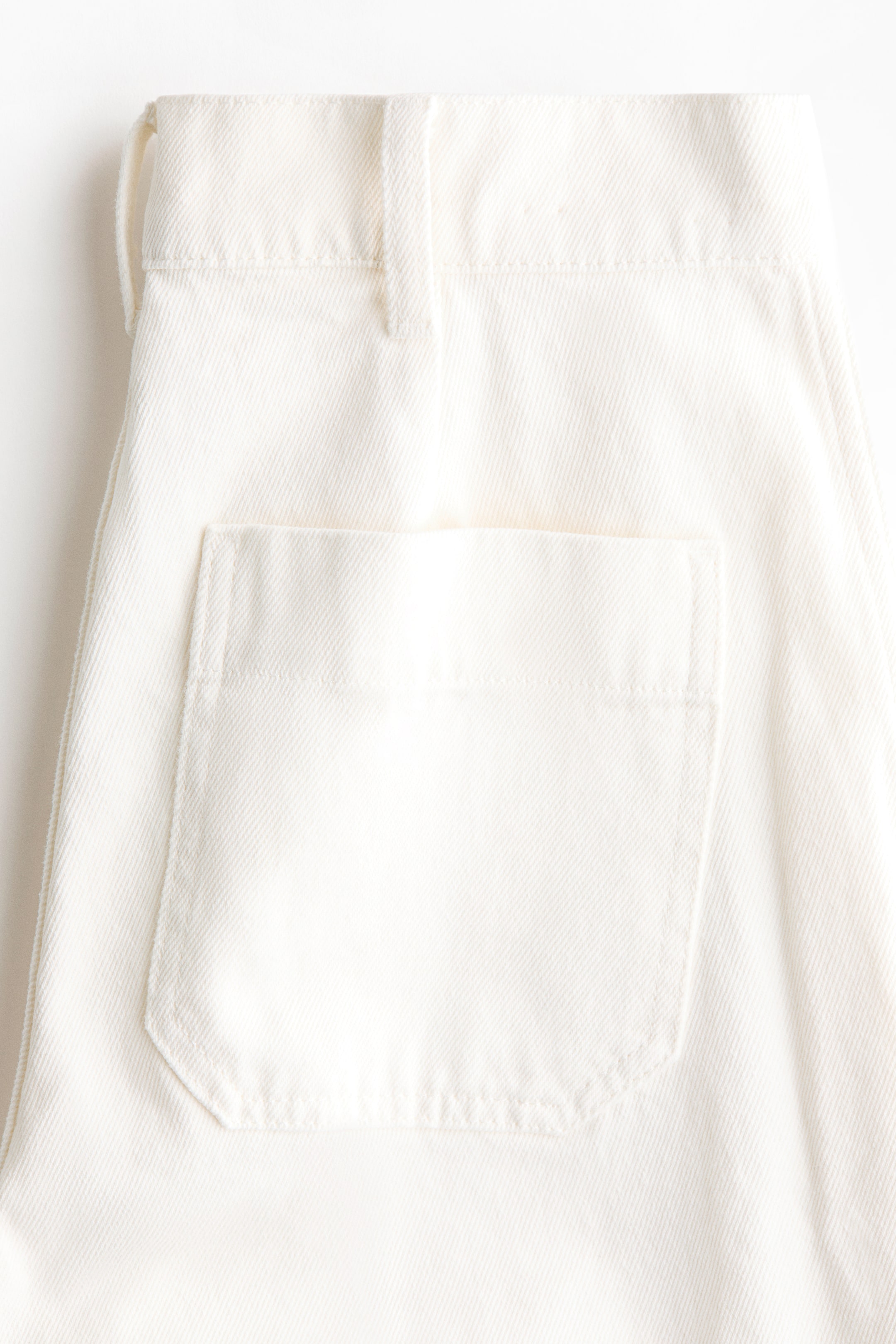 Jean taille haute, jambes droites