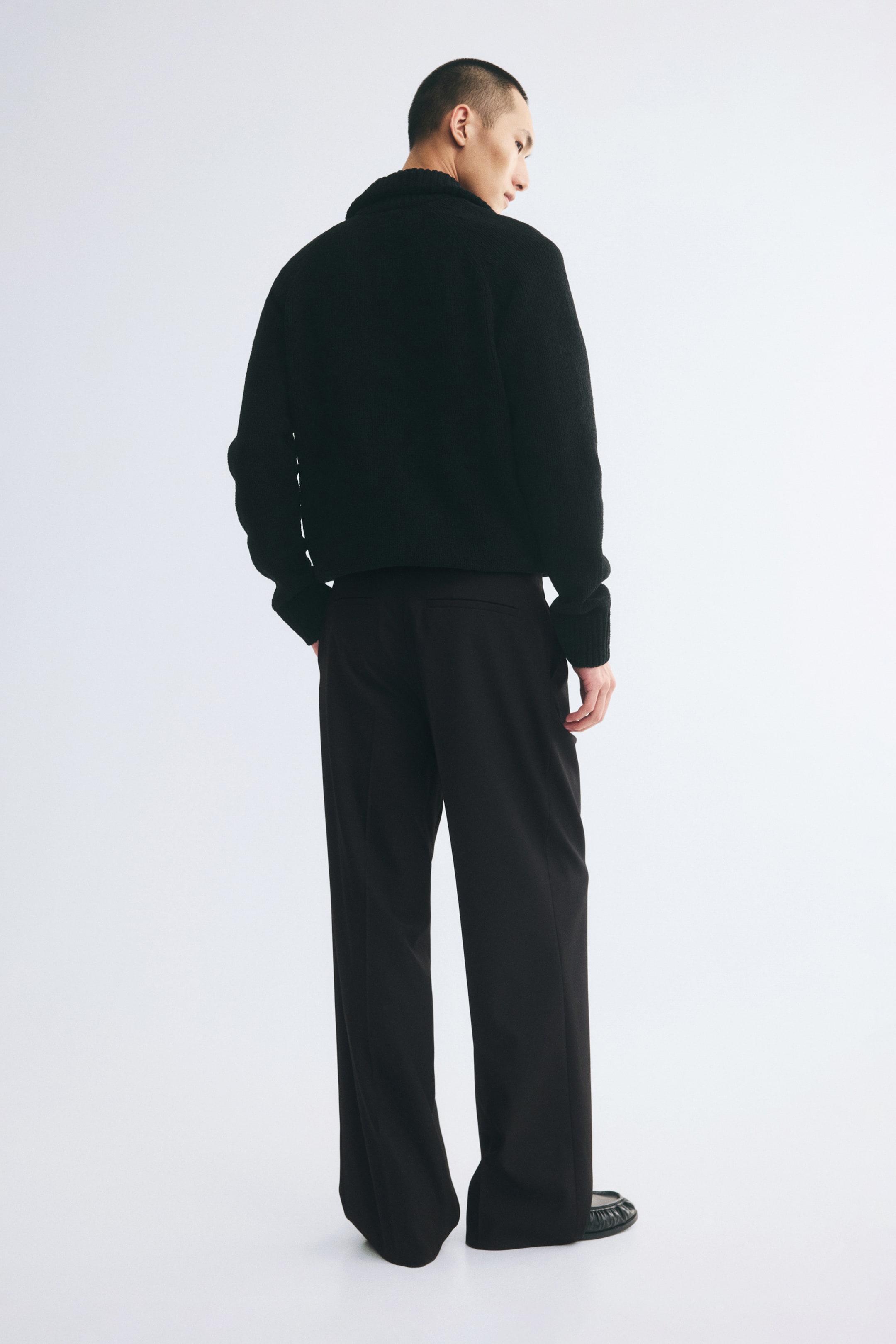 Loose-Fit Tailored Pants