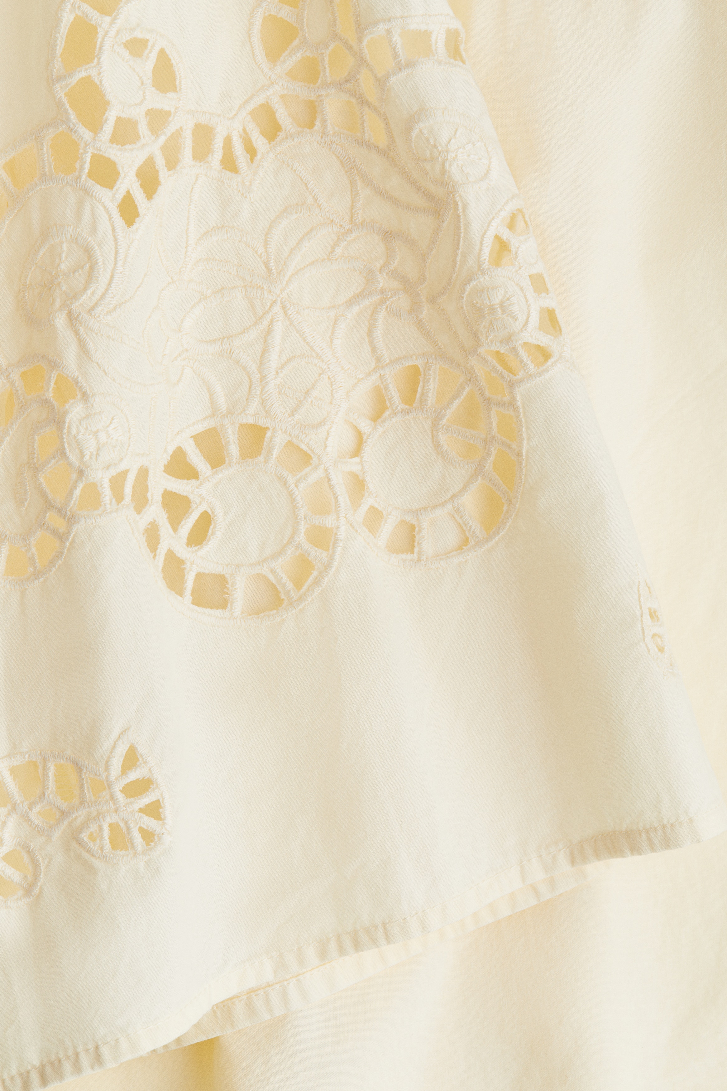 Broderie anglaise blouse