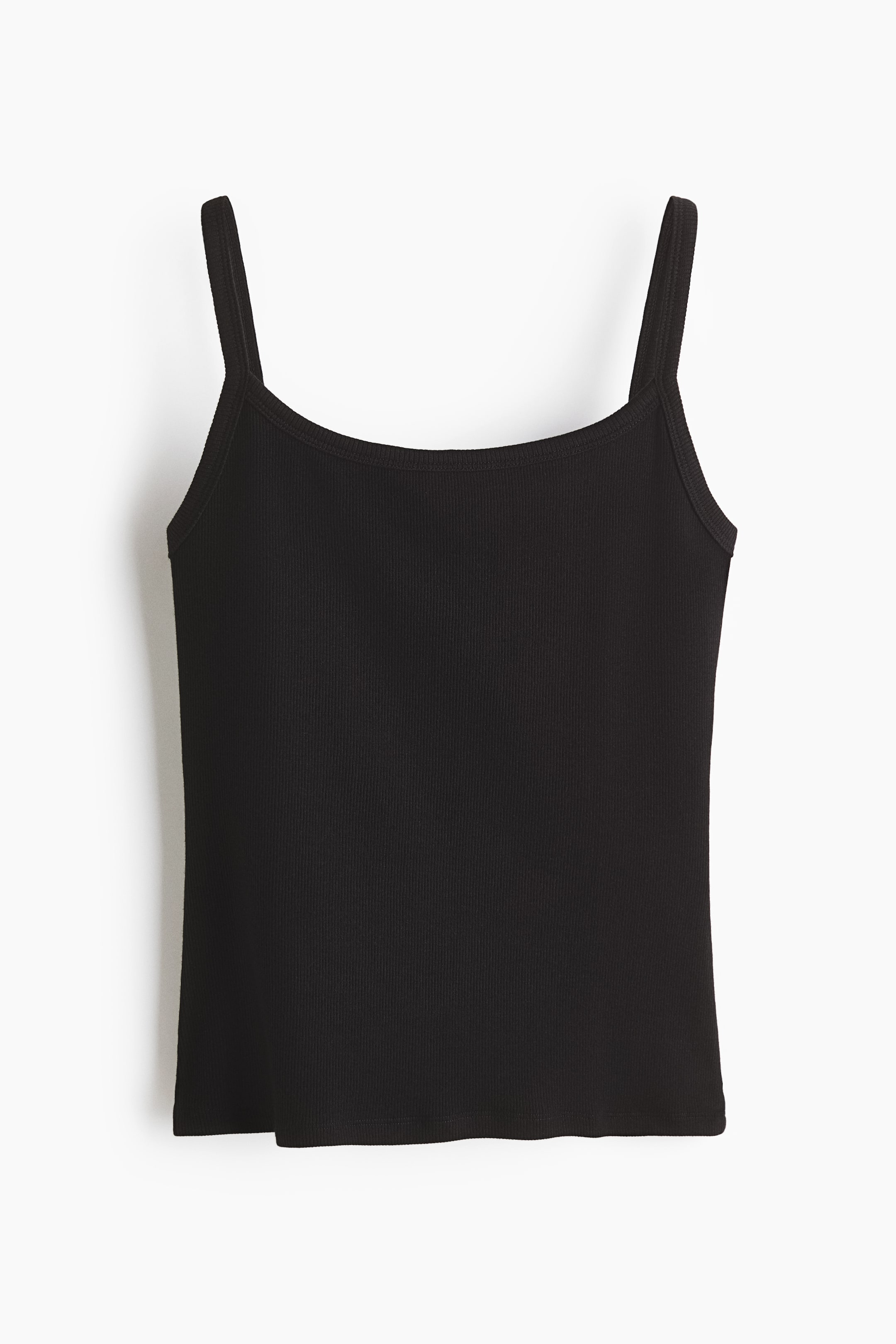 Xem ảnh lớn hơn: Áo tank top đen dệt kim gân đang được trưng bày mặt trước. Nó có dây đeo vai mỏng và cổ áo khoét sâu.