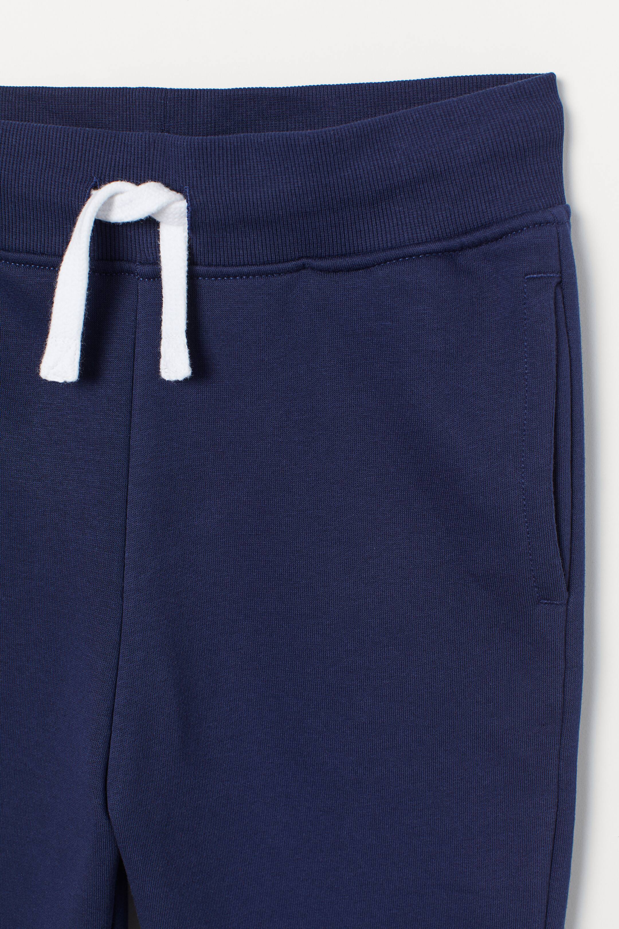 Größeres Bild ansehen: T-Shirt und Joggers - Rot/Dunkelblau - Kids | H&M DE 2