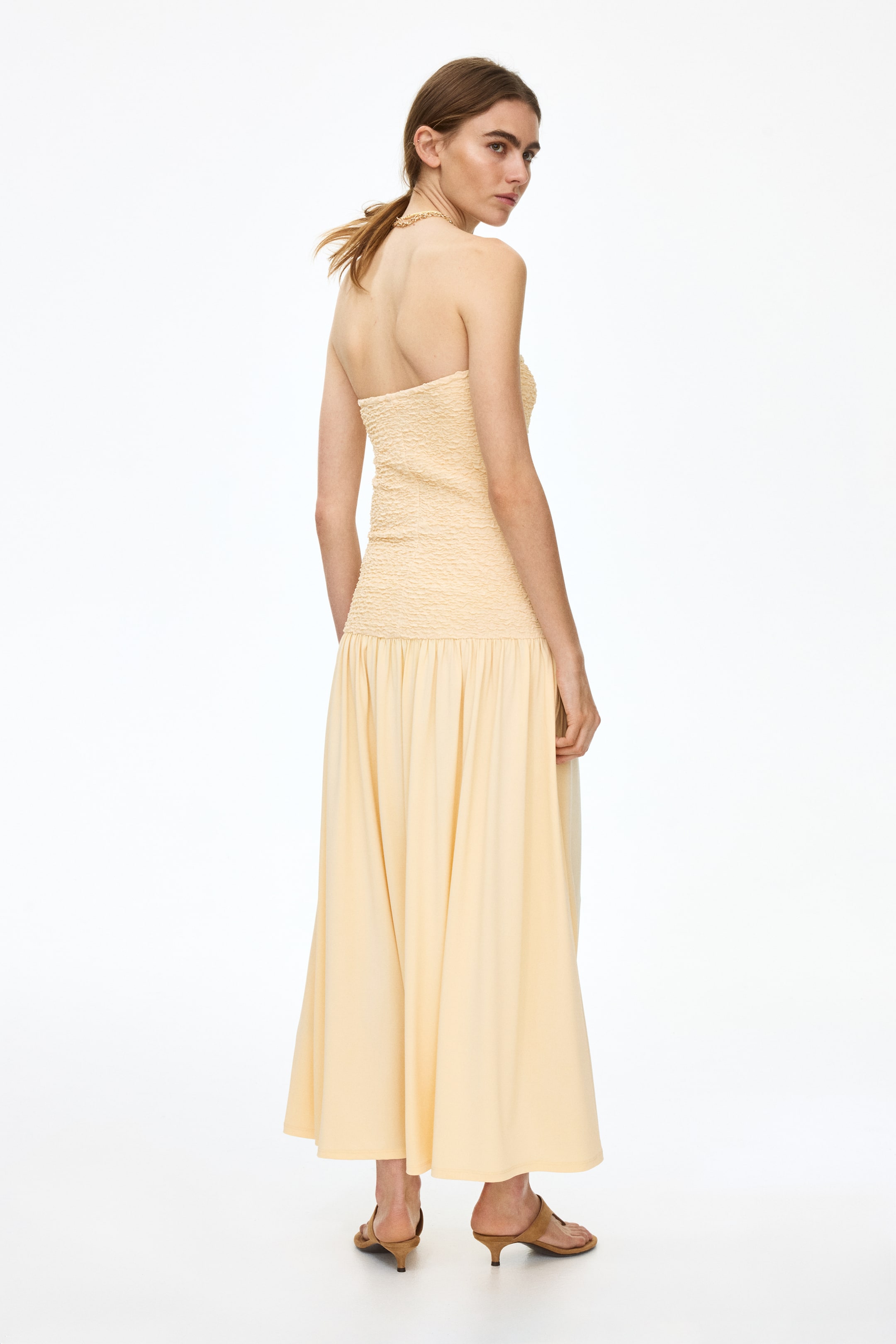 Robe bandeau avec corsage smocké