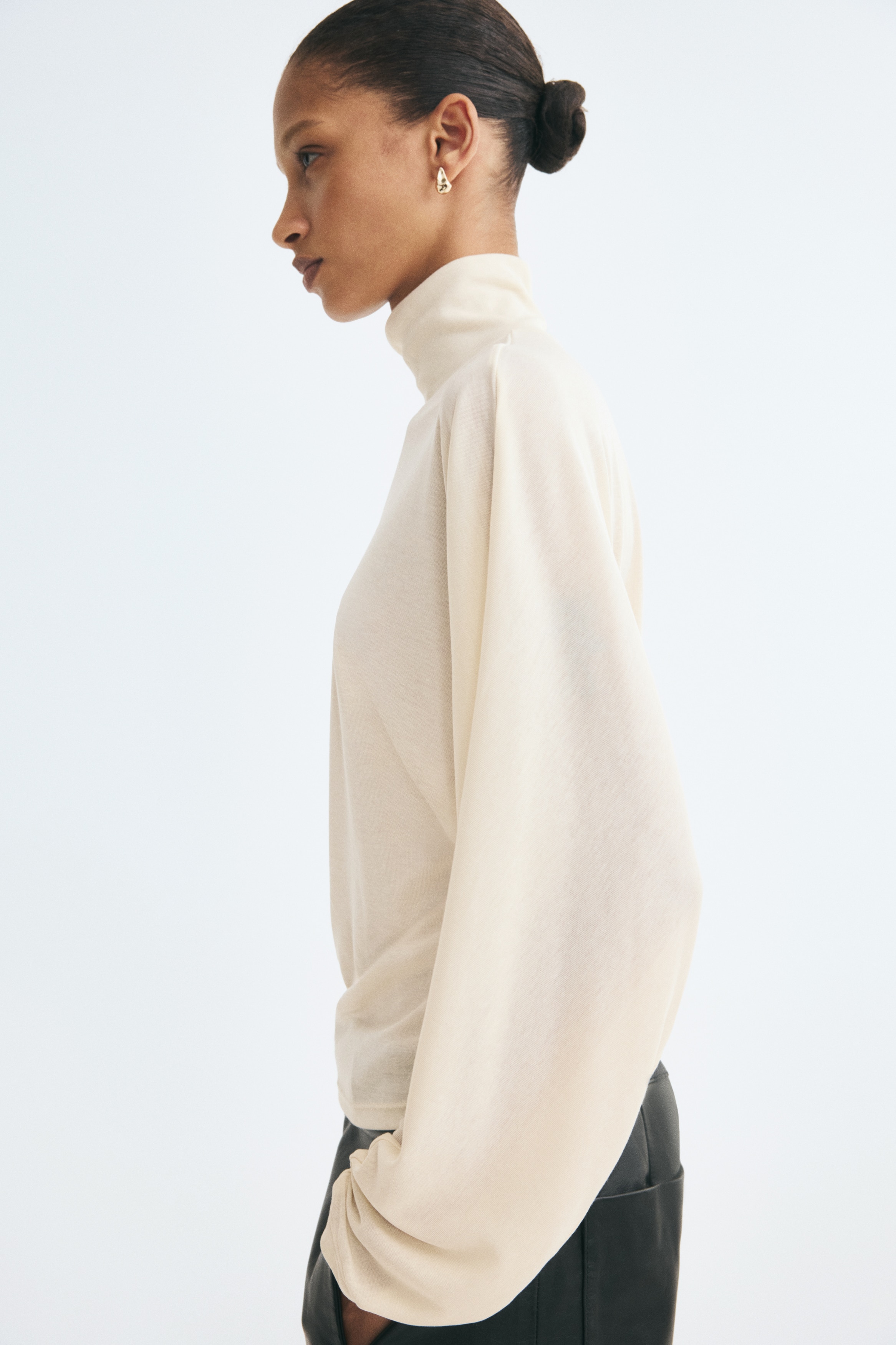 Batwing-Sleeved Mock Turtleneck Top - thumbnail 9