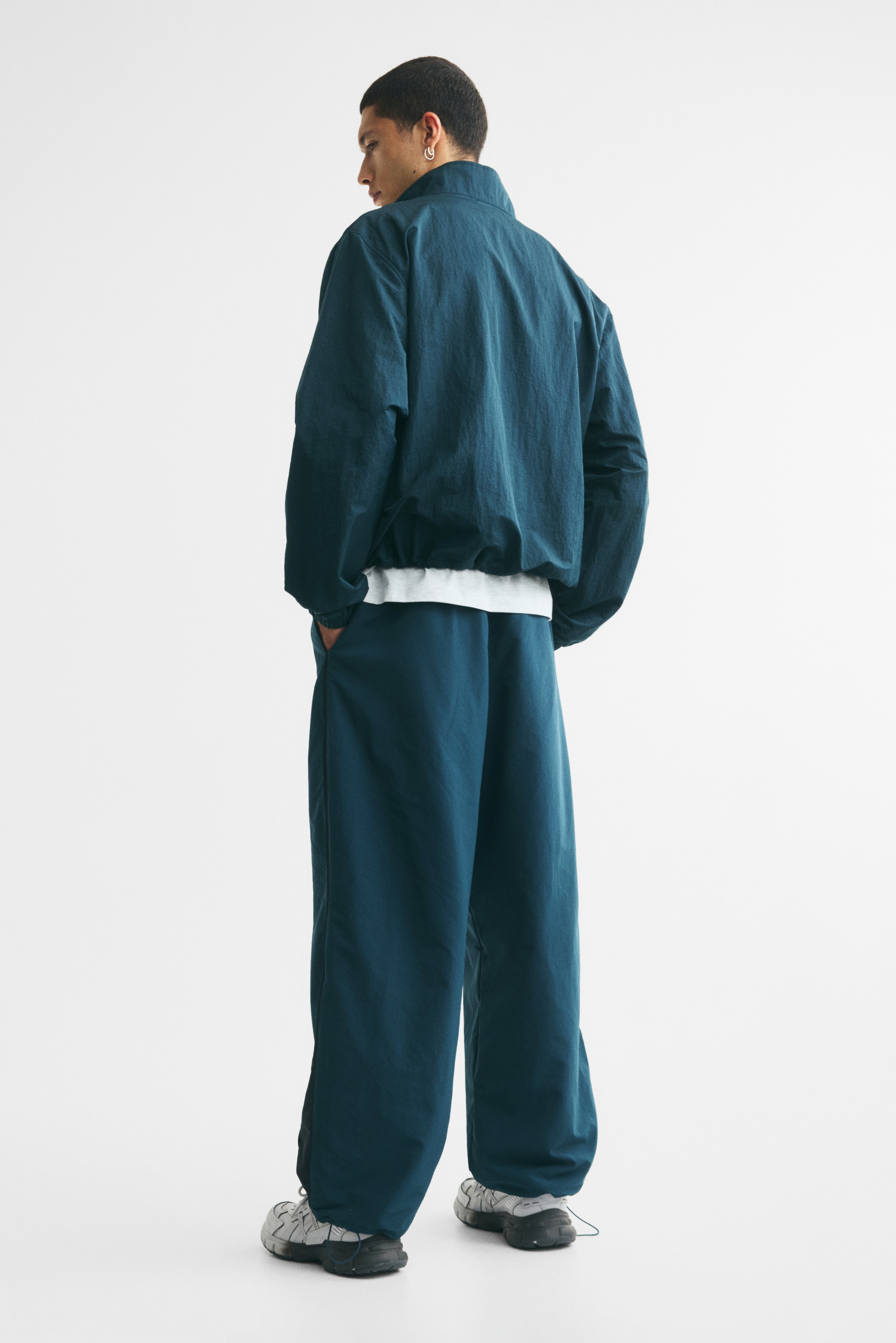 Men's Dark turquoise Loose-Fit Nylon Track Pants | H&M US