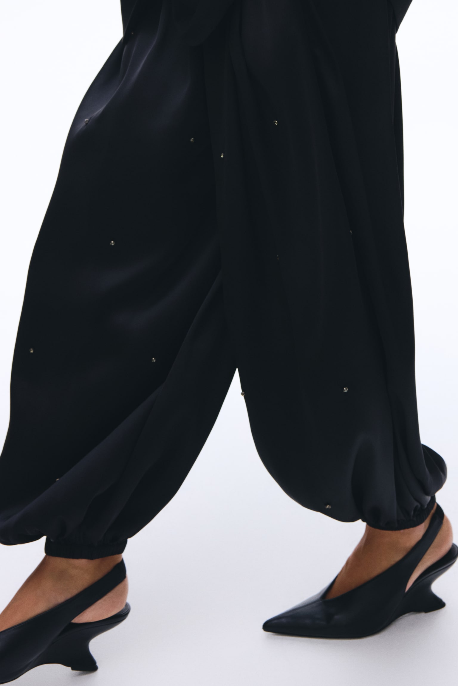 Pantalon ornementé à jambes ballon - Noir - 6