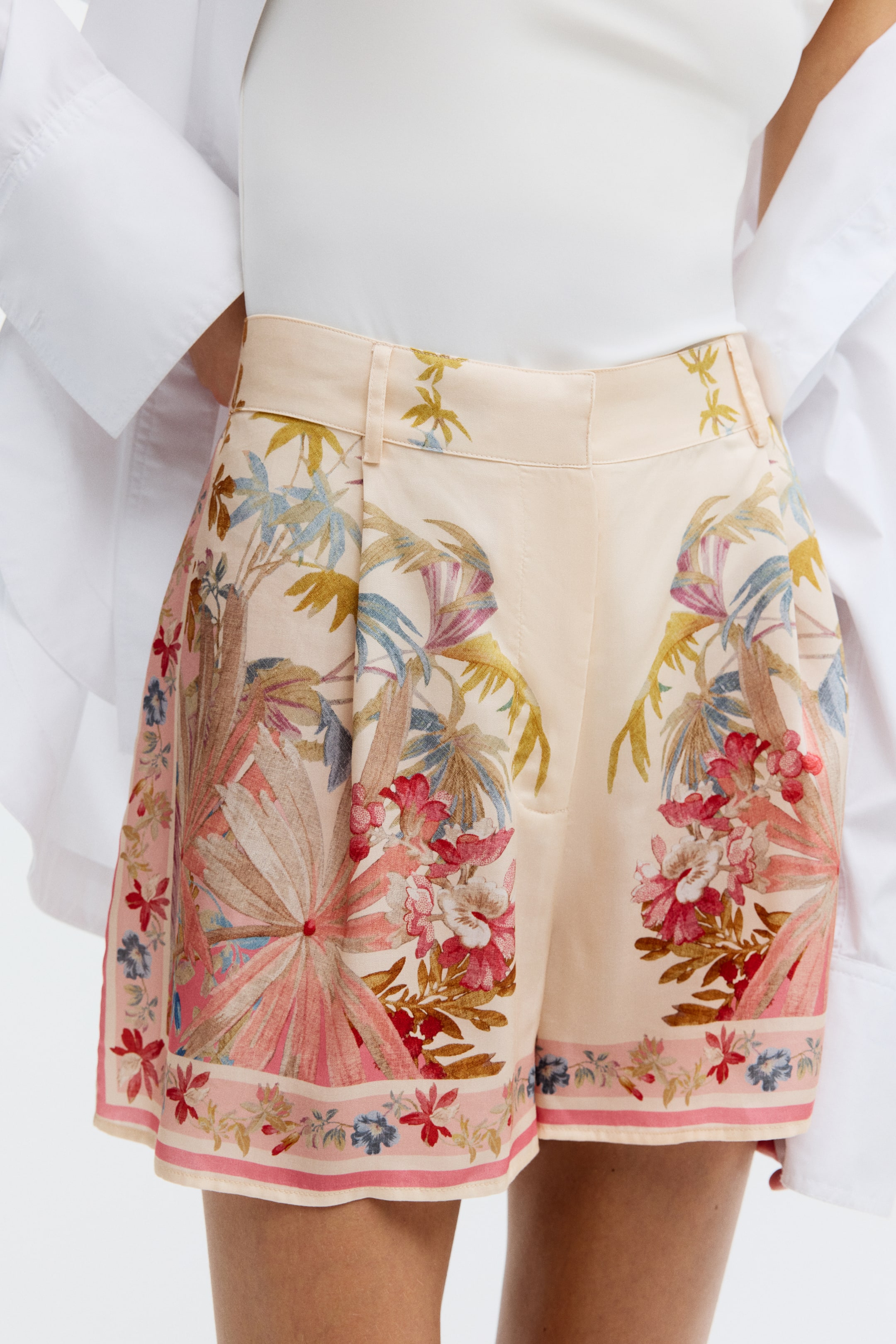 Short à pinces en lyocell