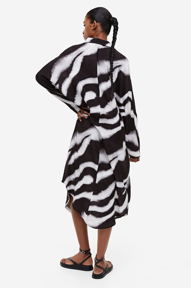 Oversized shirt dress - Black/Zebra print - 6