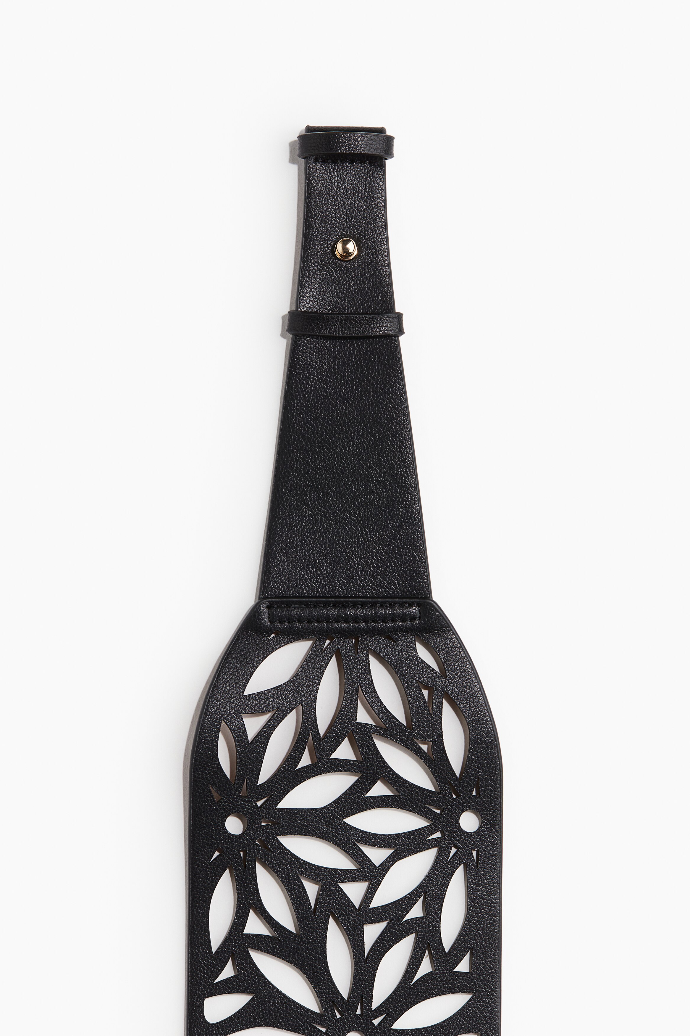 Cut-out waist belt