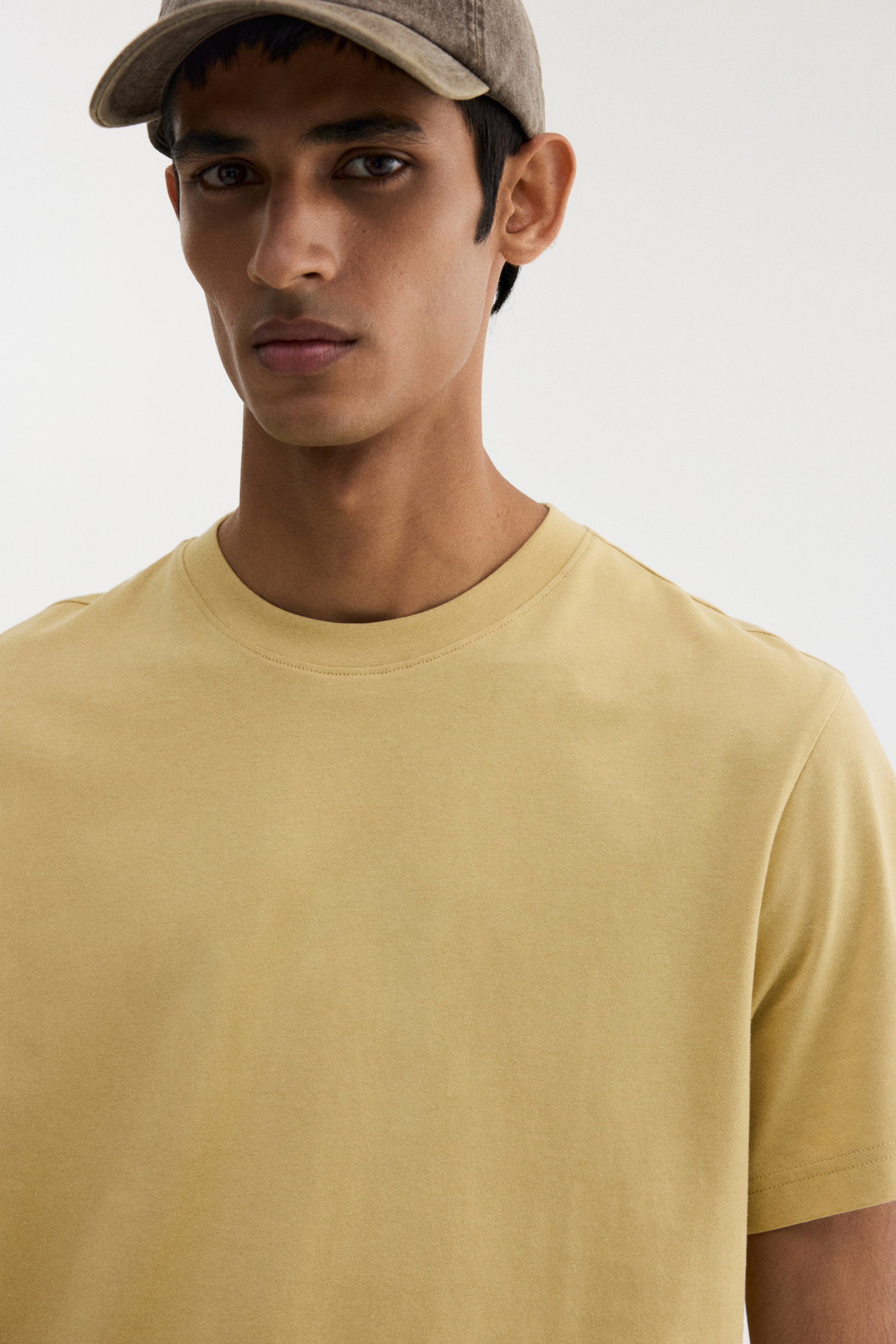 View larger image: Regular Fit T-shirt - Yellow - Men | H&M IN 3
