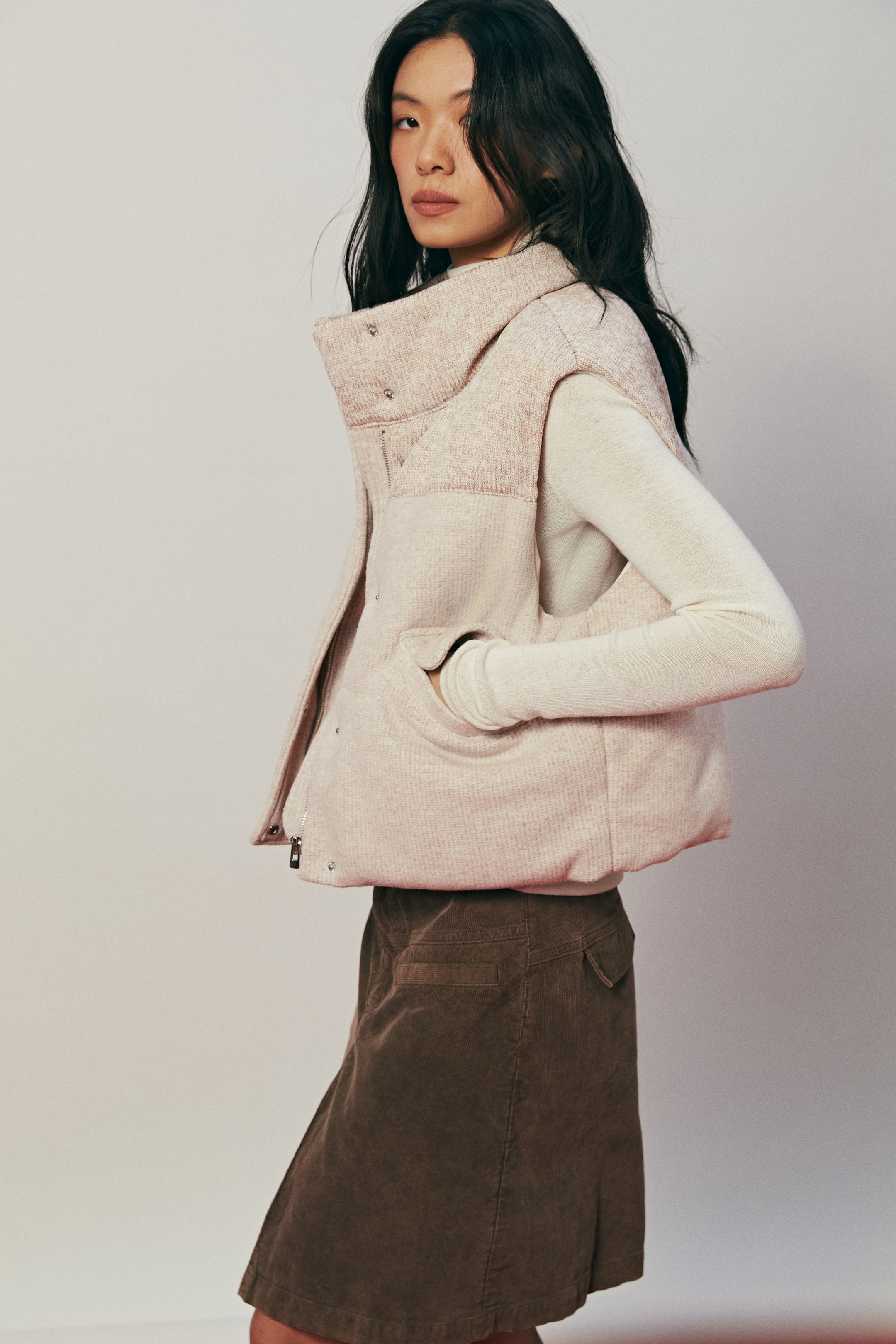 拡大画像を表示: ニットパファーベスト - ライトベージュ - レディース | H&M JP 5