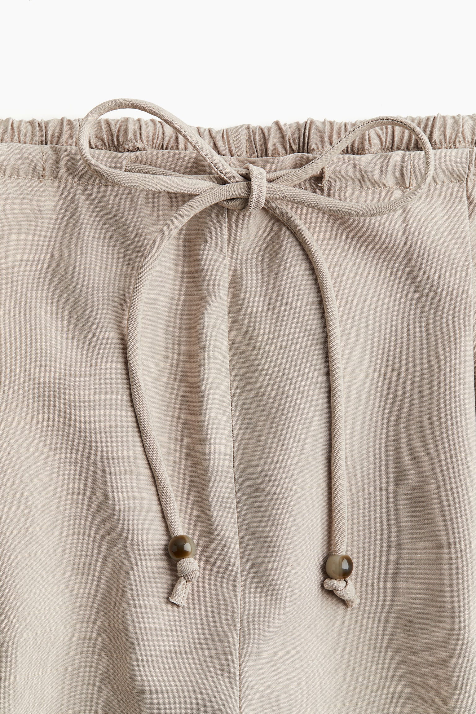 Front-pleat shorts - Light beige - 4