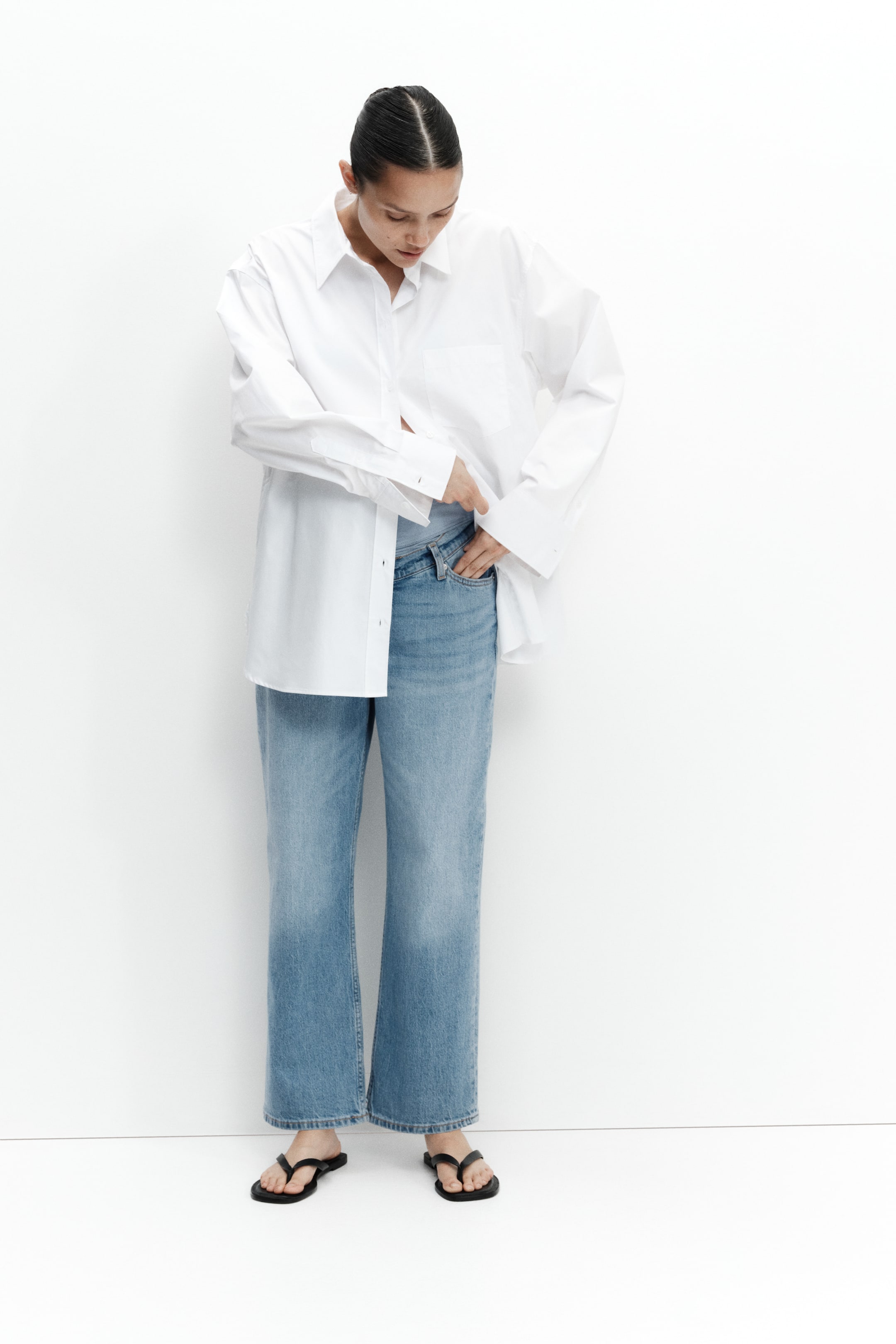 MAMA Straight Ankle Jeans